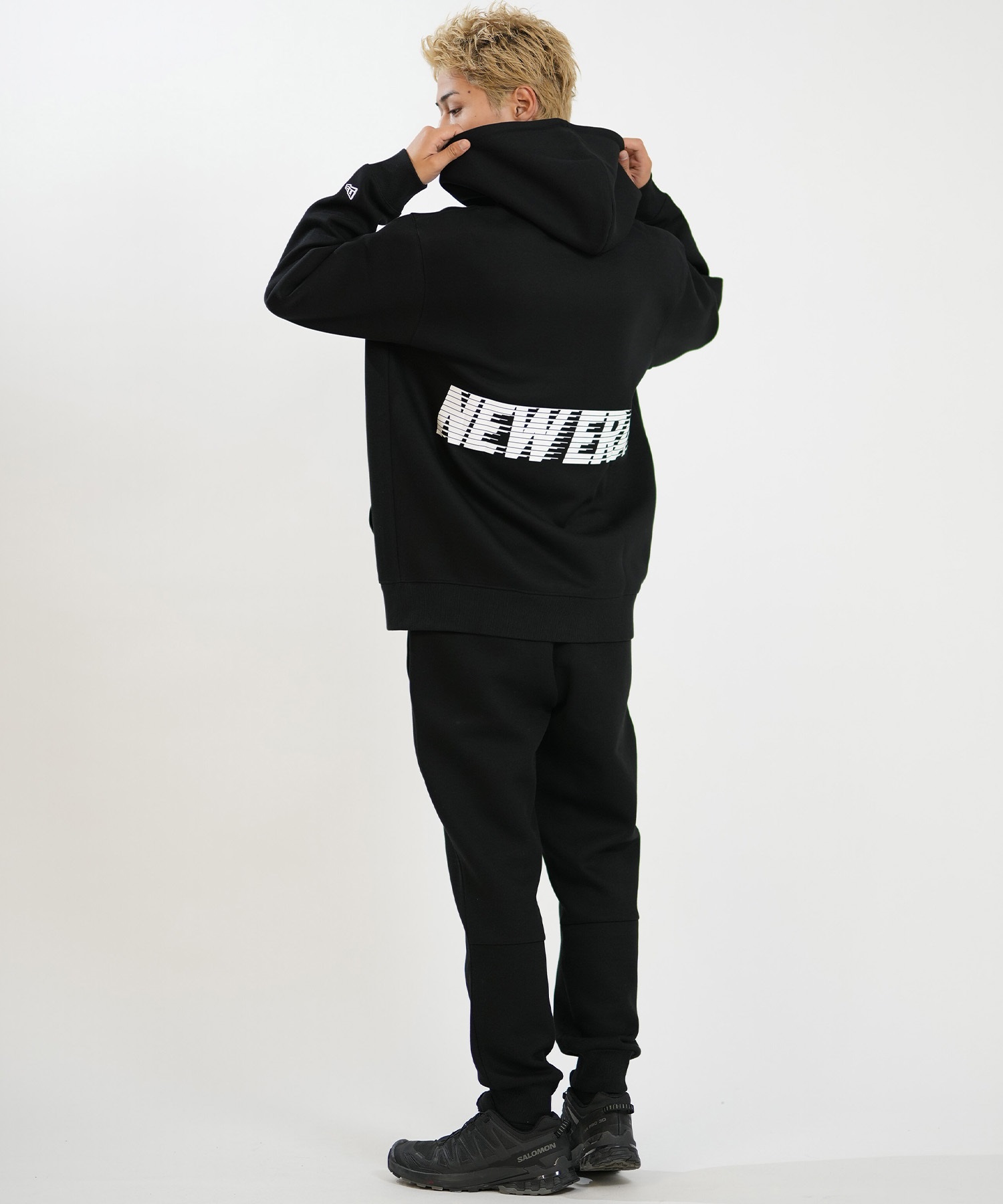 NEW ERA ニューエラ ジップアップ パーカー フーディー メンズ バック