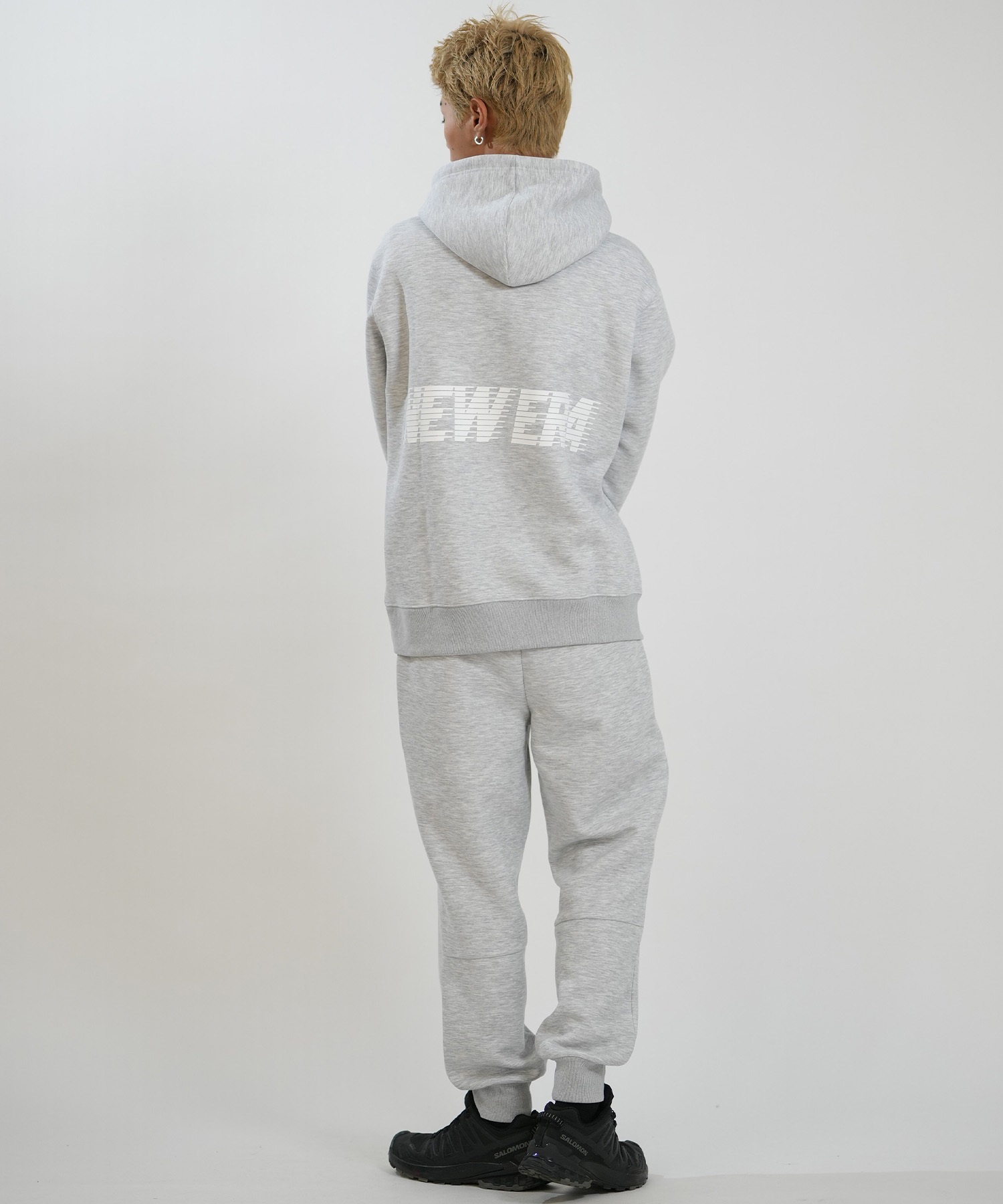 NEW ERA ニューエラ プルオーバー パーカー フーディー メンズ バック