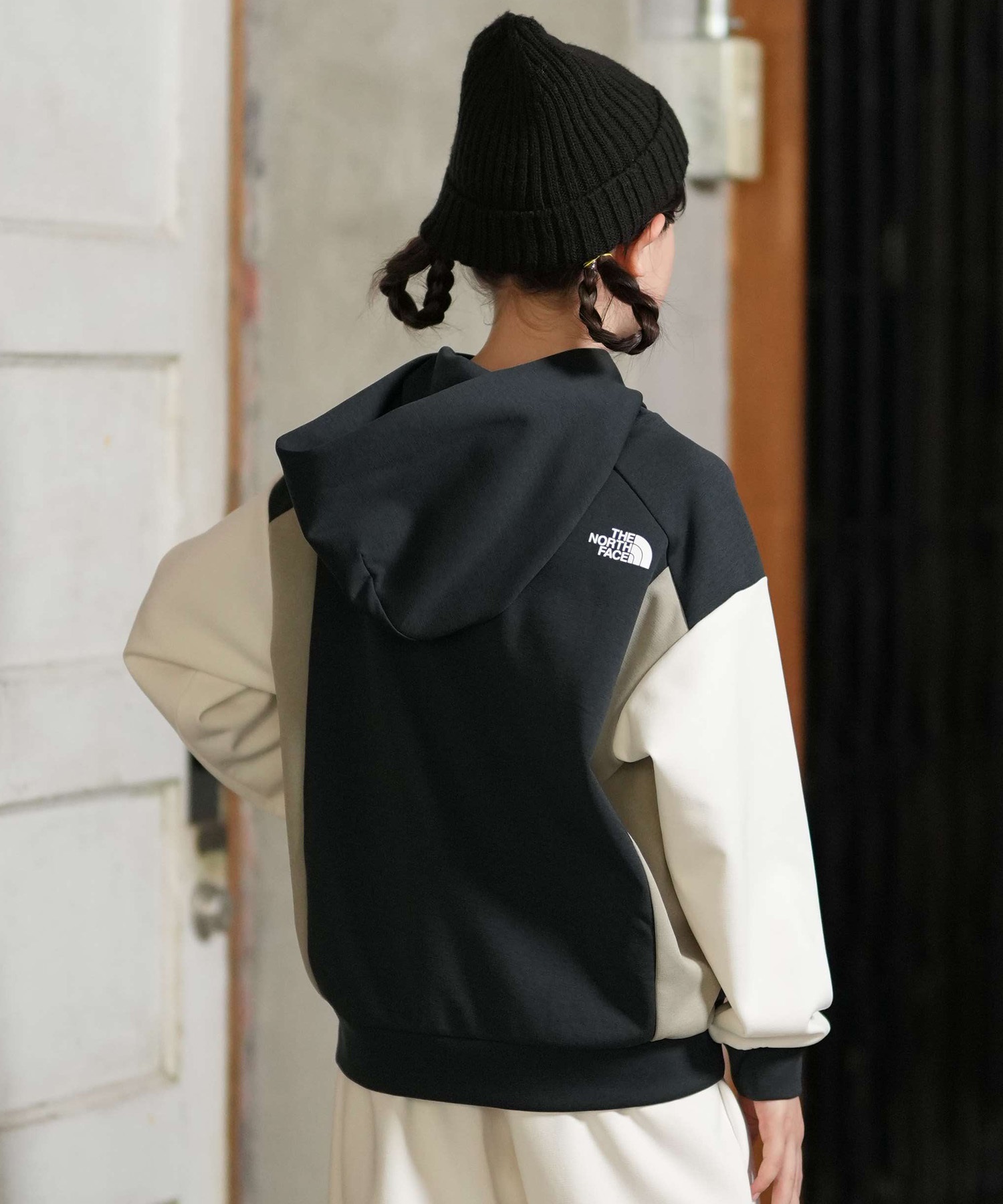 THE NORTH FACE ザ・ノース・フェイス プルオーバー パーカー
