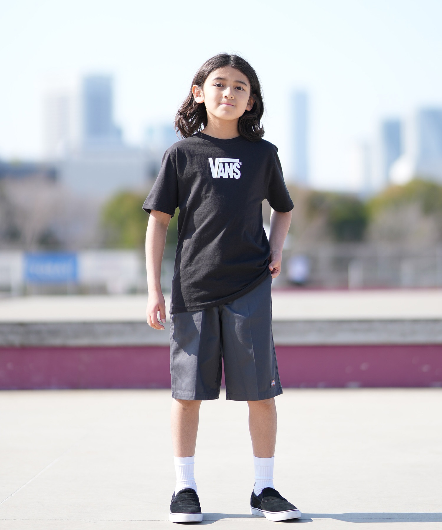 VANS バンズ 半袖 Tシャツ キッズ ジュニア 子供 ドロップVロゴ