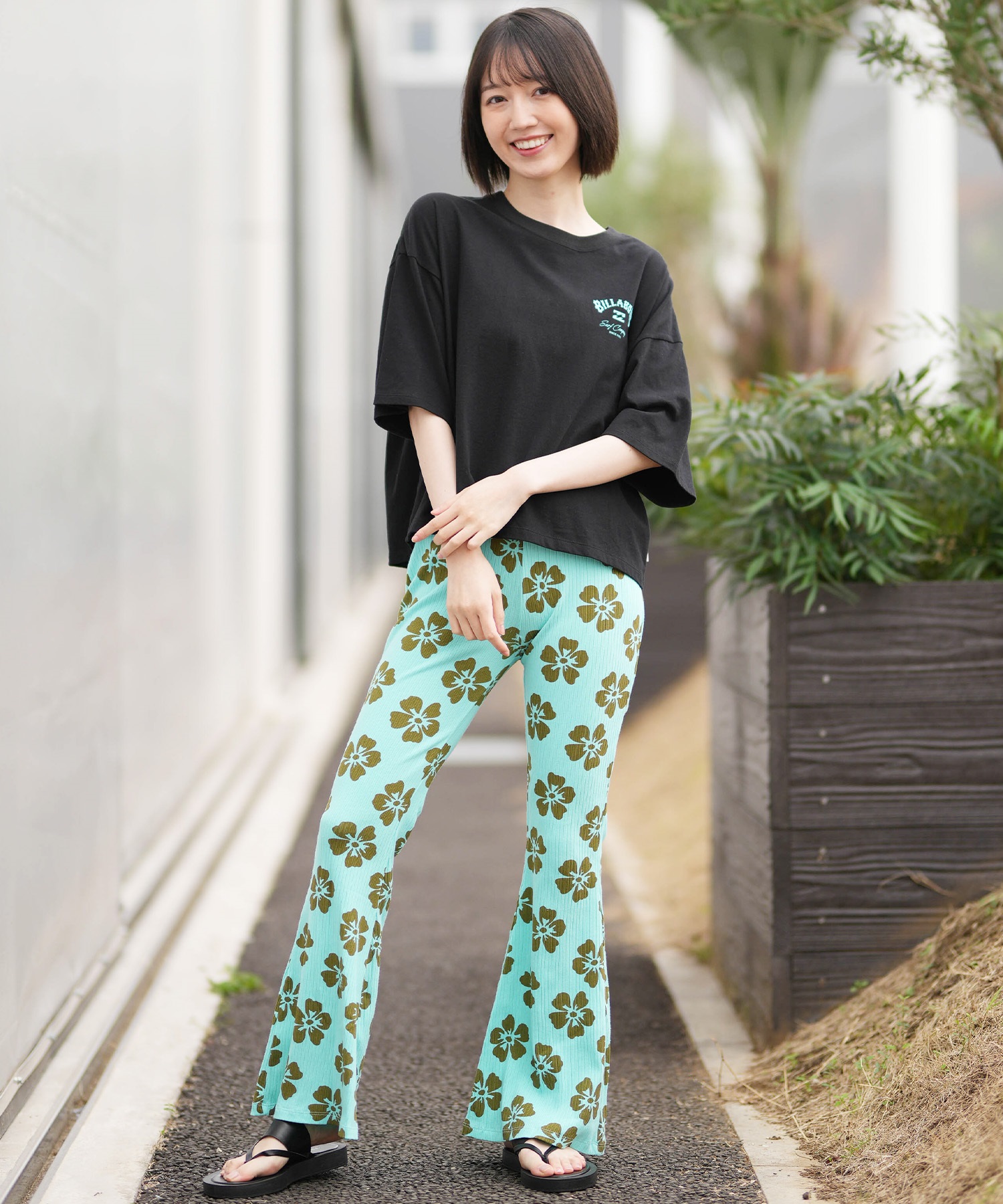 BILLABONG ビラボン 半袖 Tシャツ レディース SQUARE LOGO LOOSE CROPPED BG013205(BLM-M)