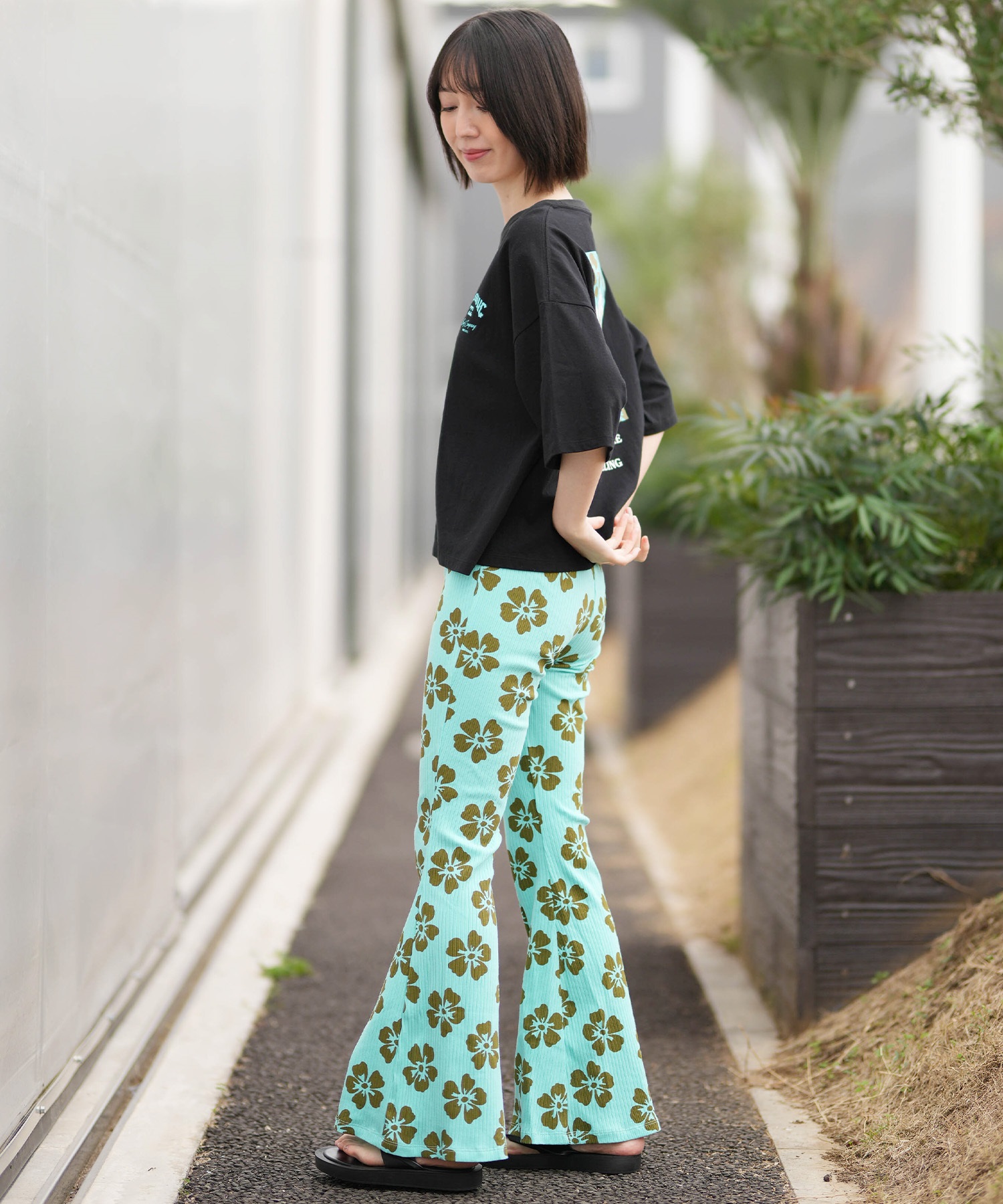 BILLABONG ビラボン 半袖 Tシャツ レディース SQUARE LOGO LOOSE CROPPED BG013205(BLM-M)