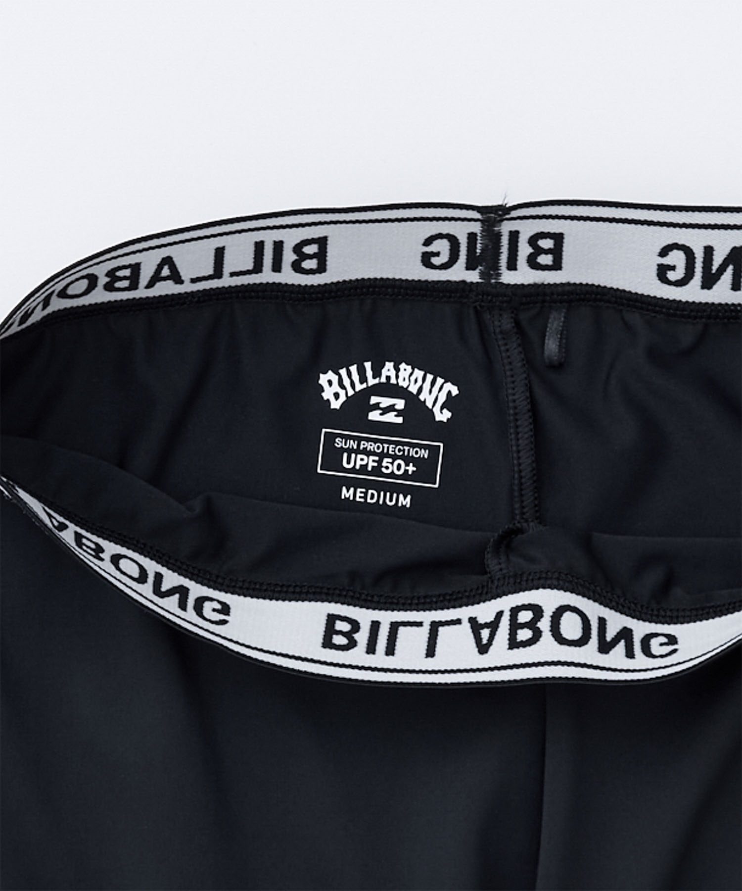 ビラボン　Billabong ブラックセパレート水着 新品タグ付き BILLABONG ビラボン 水着 ラッシュガード トレンカ レディース 水陸