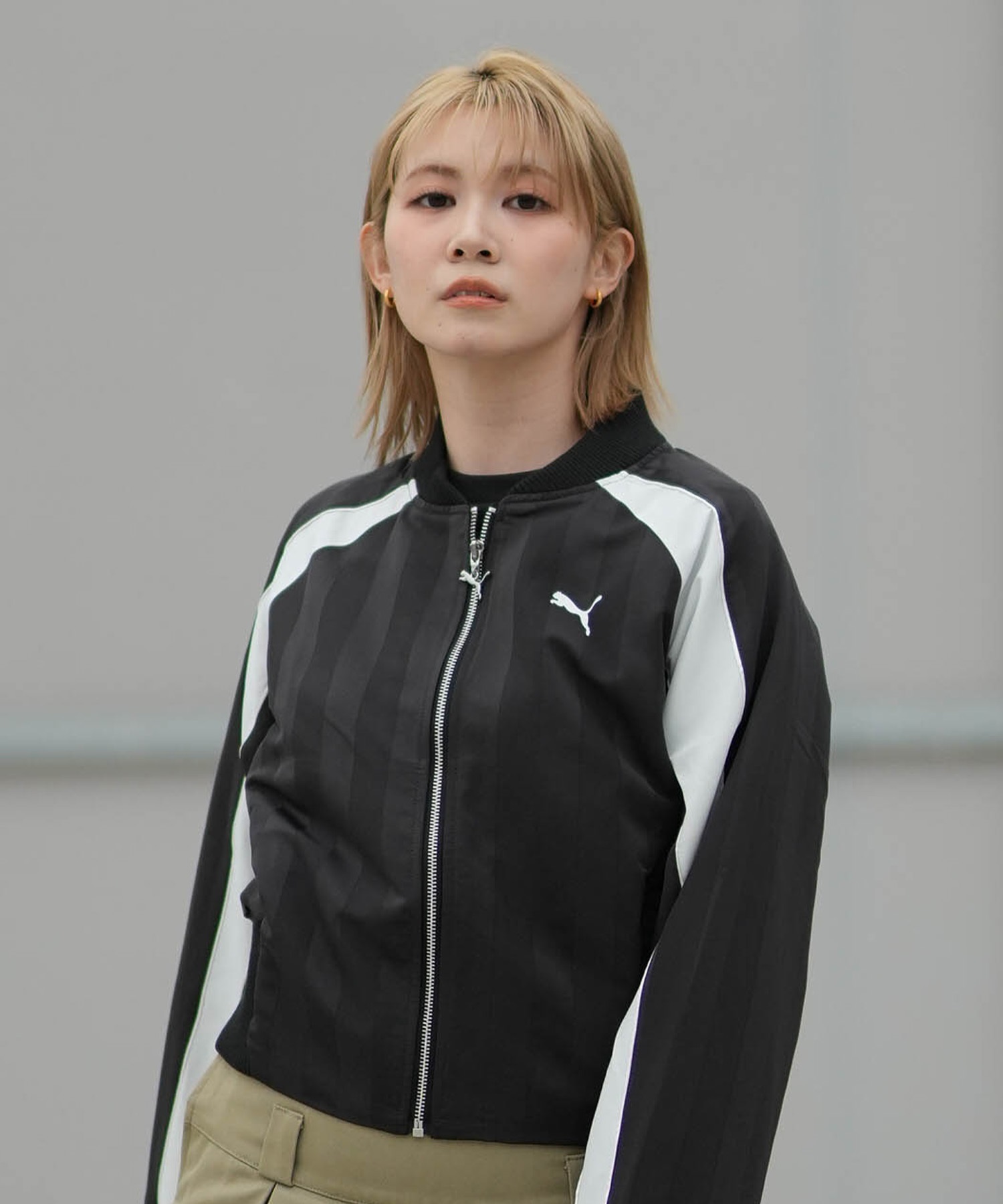 PUMA プーマ ジャージ トラックジャケット レディース ロゴ FUTURE