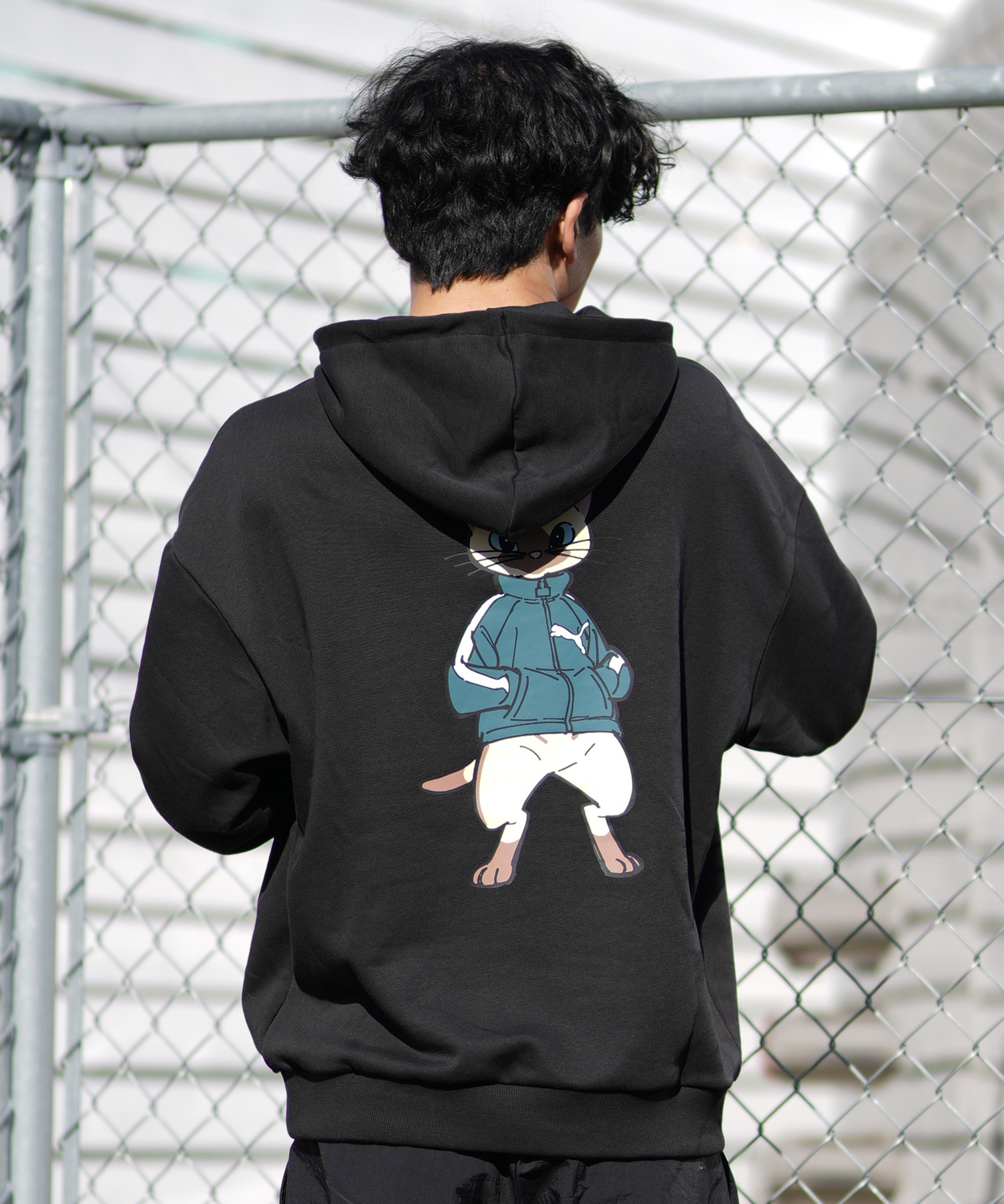 PUMA プーマ プルオーバー パーカー メンズ モンスターハンターワイルズ コラボレーション 636483(01-M)