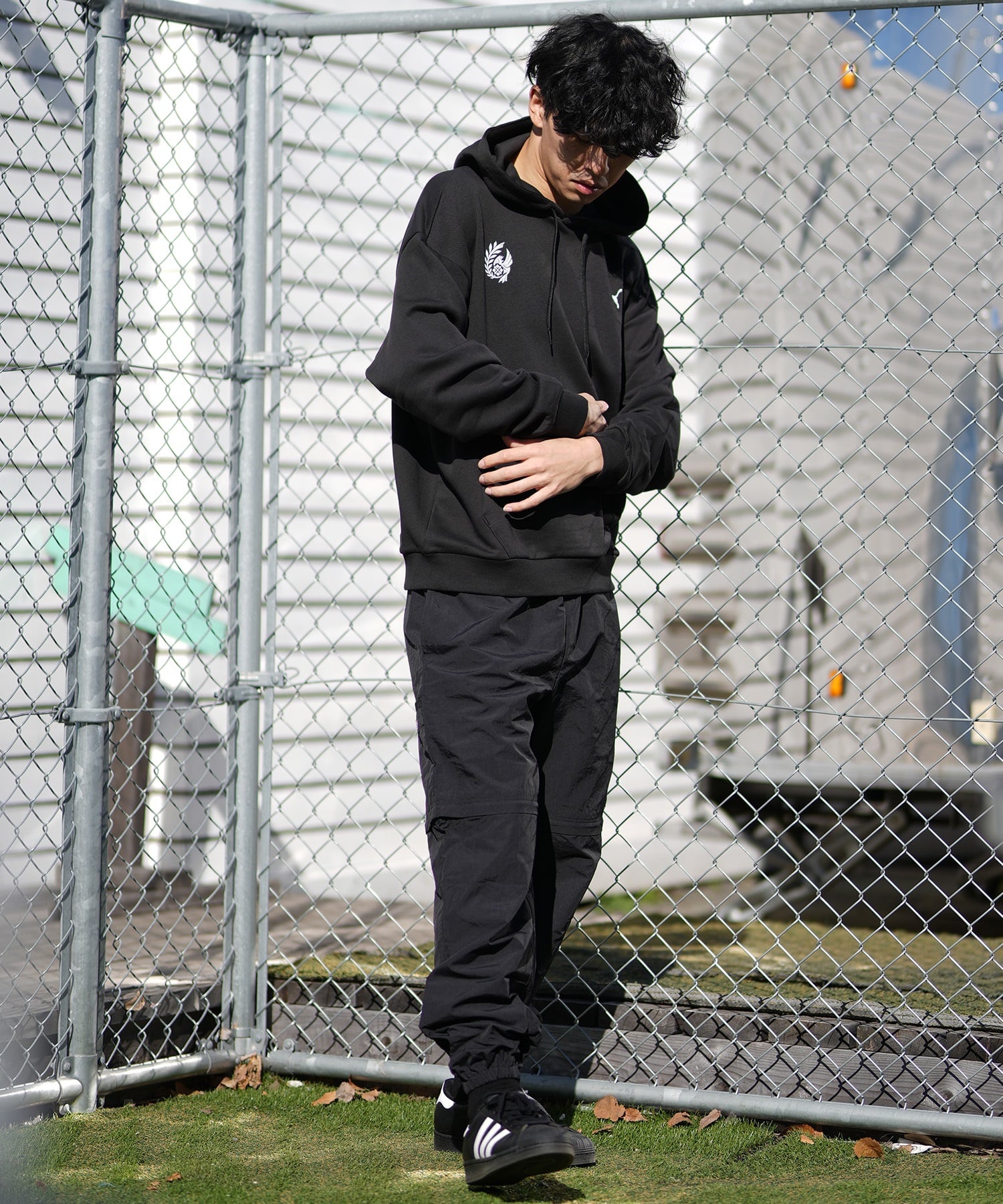 PUMA プーマ プルオーバー パーカー メンズ モンスターハンターワイルズ コラボレーション 636483(01-M)