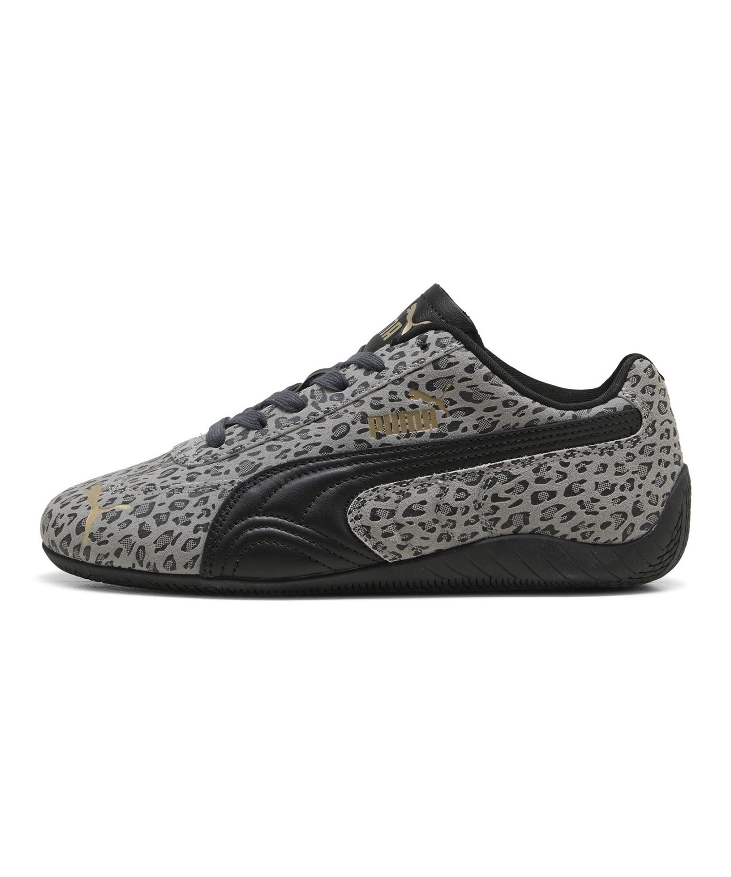 PUMA SPEED CAT LD LEO グレーレオパード柄をアップで見せた着用ショット