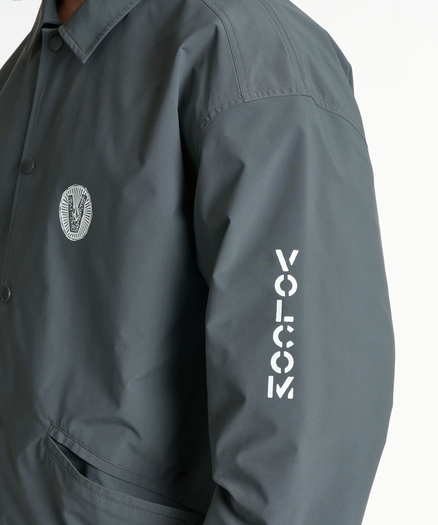 VOLCOM ボルコム コーチジャケット メンズ ロゴ バックプリント