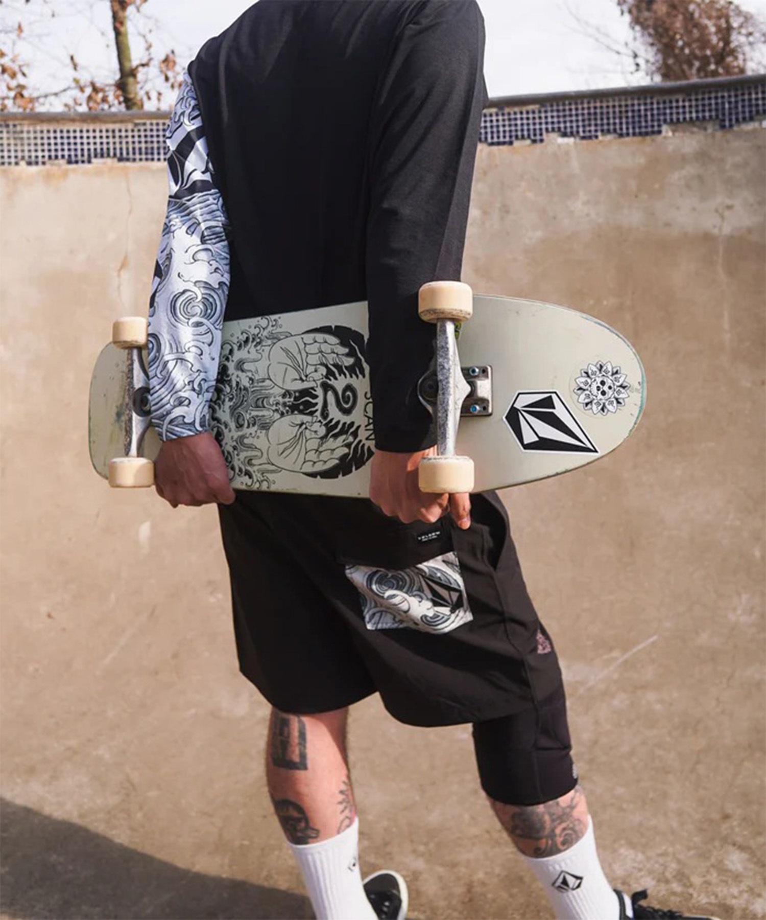 VOLCOM ボルコム 水着 海パン トランクス サーフパンツ メンズ 水陸