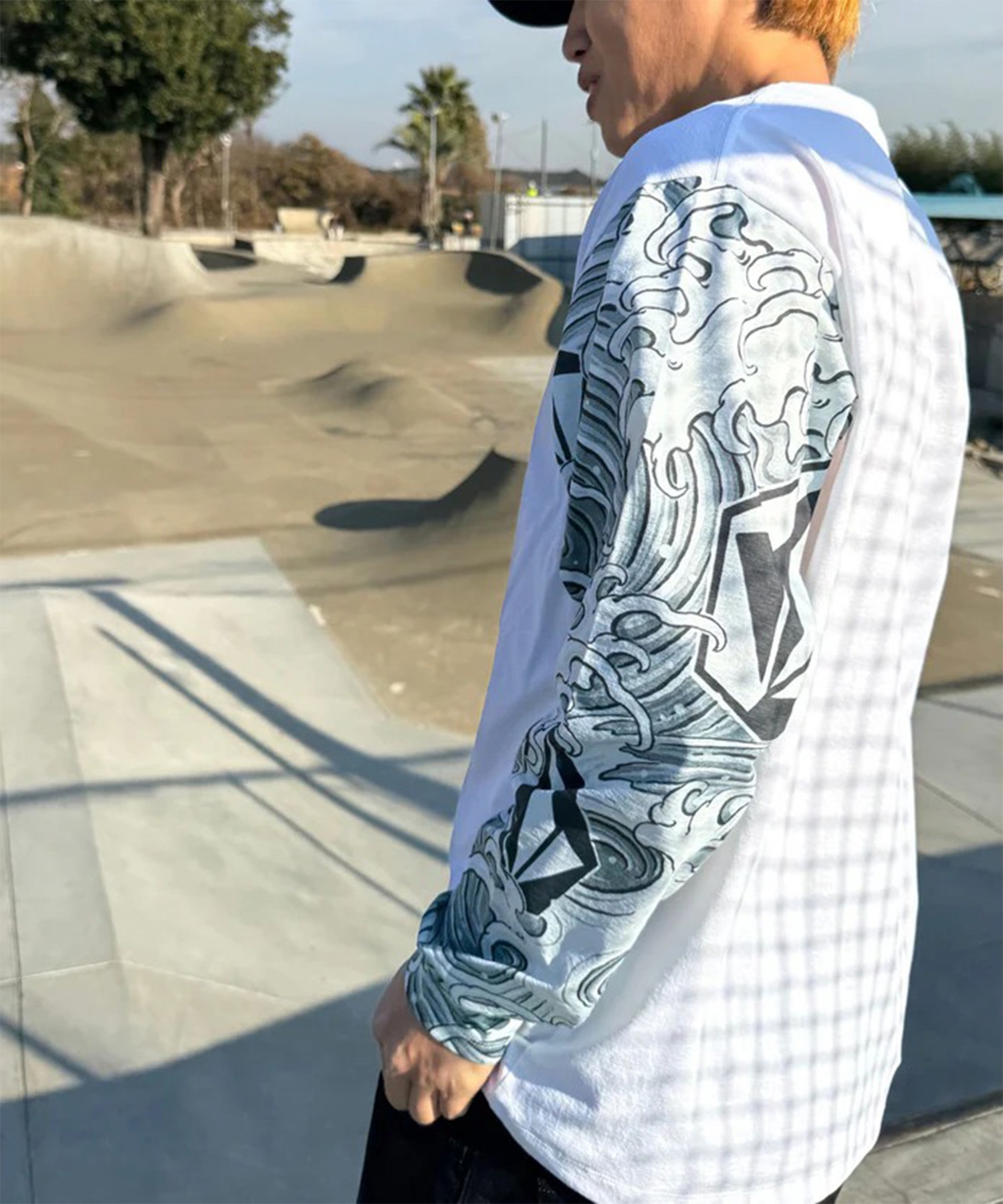 VOLCOM ボルコム 水着 ラッシュガード 野坂稔和コラボ 長袖 NOZAKA LS