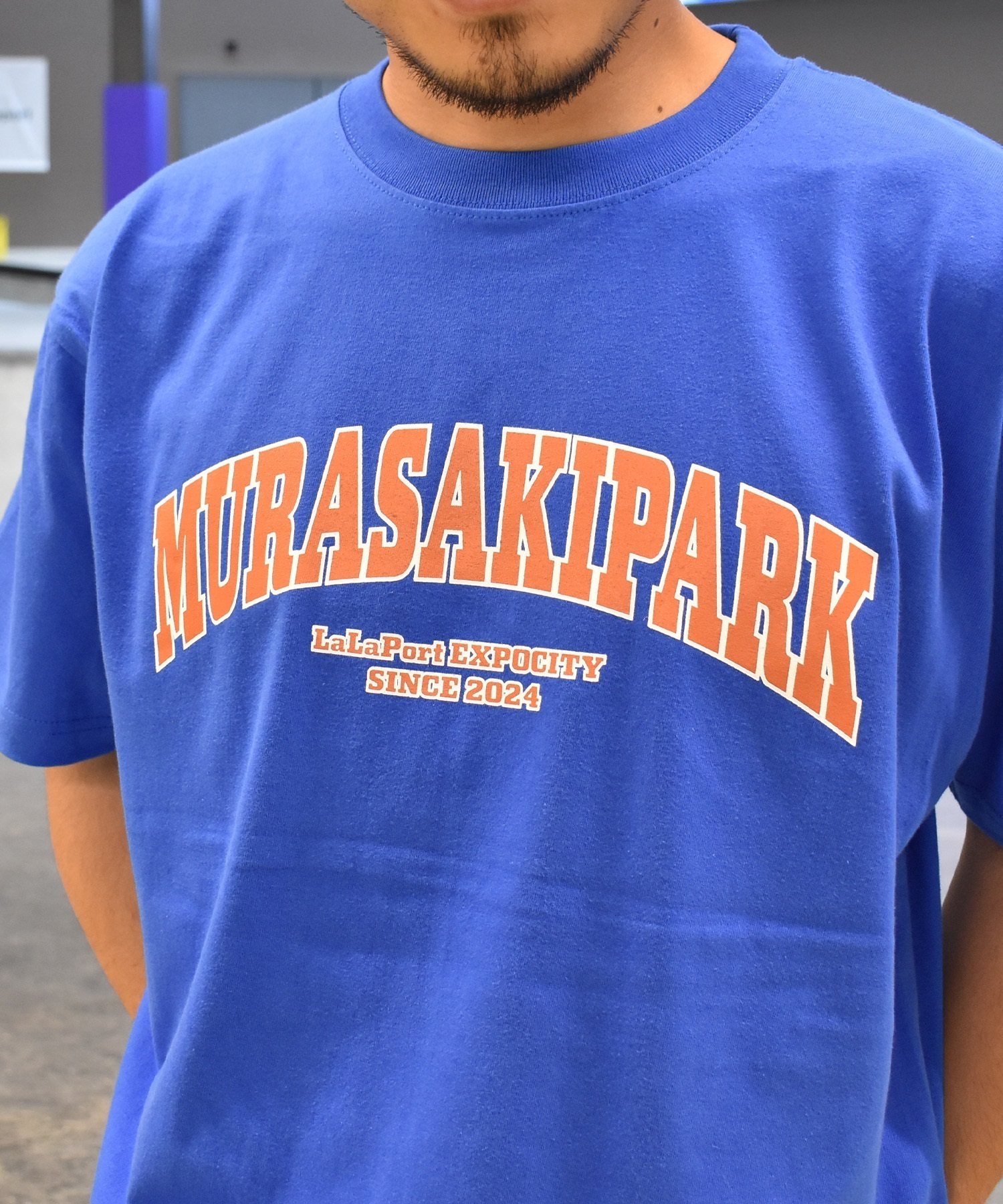 ららぽーとEXPOCITY店限定 半袖 Tシャツ カレッジロゴ メンズ
