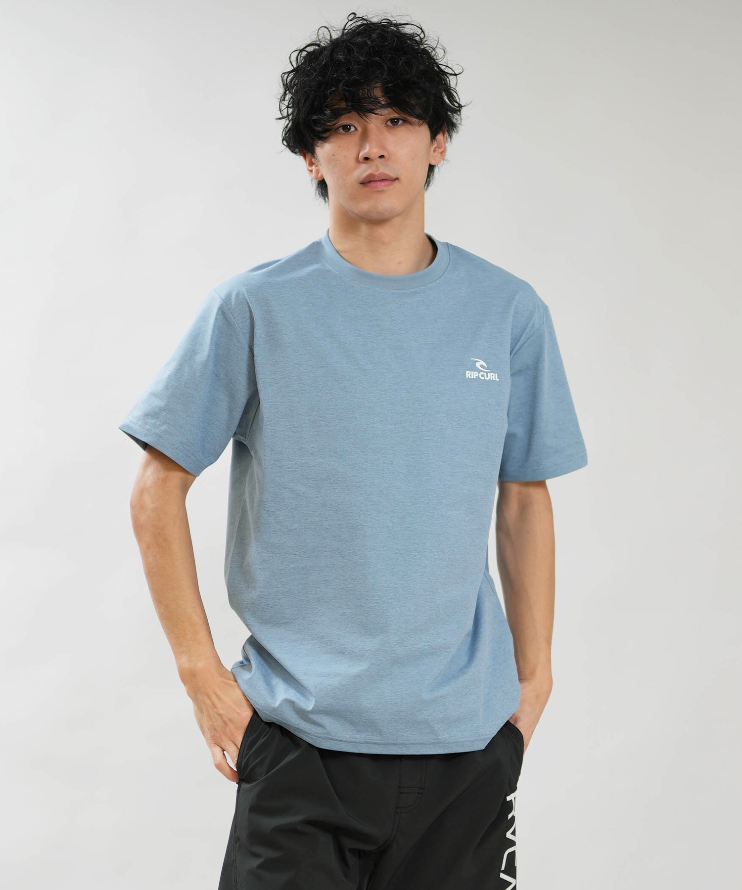 RIP CURL リップカール 半袖 Tシャツ メンズ UVカット STICKER ICON RASH RCM6S-4306(BLK-M)
