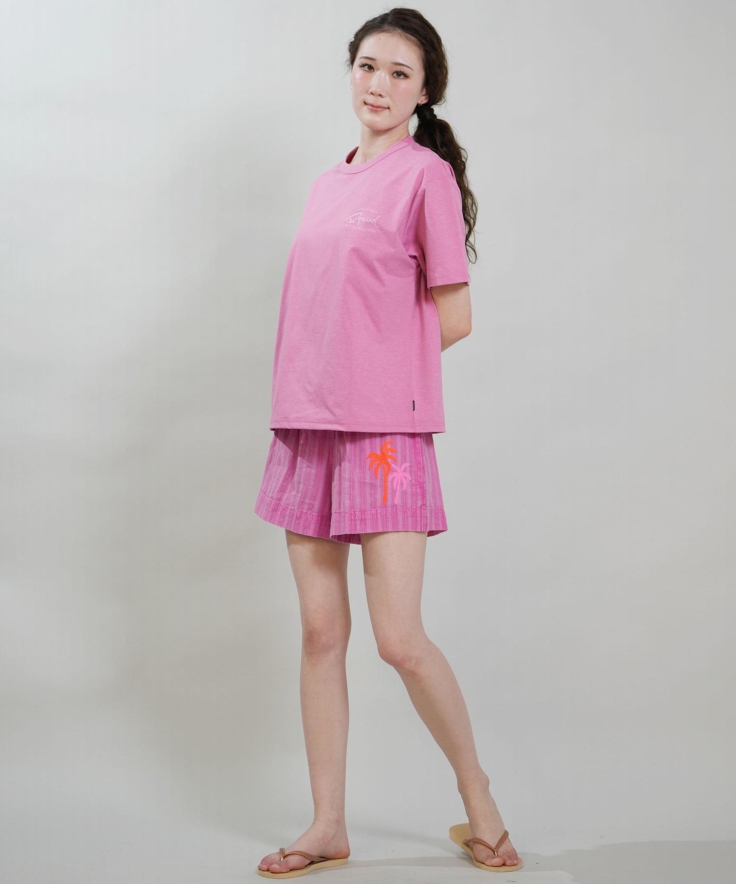 RIP CURL リップカール 水着 ラッシュガード 半袖 Tシャツ レディース 水陸両用 WIDE FIT TEE UVケアラッシュガード RCL6S-4304(PNK-M)