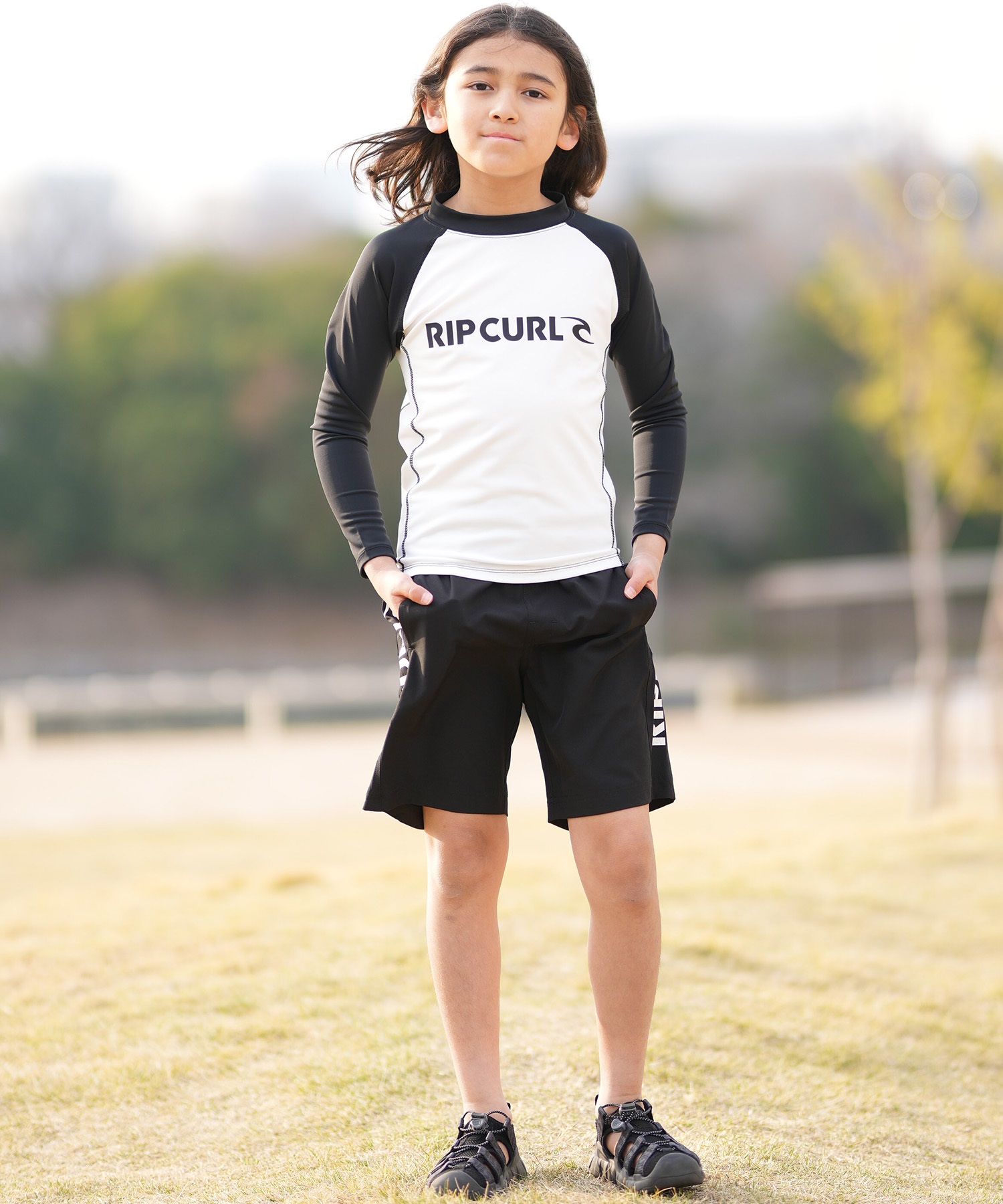 ✨入手困難✨　現行　バーバリー　キッズ　トーマスベア　水着　ラッシュガード RIP CURL リップカール 水着 ラッシュガード 長袖 Tシャツ ロンT