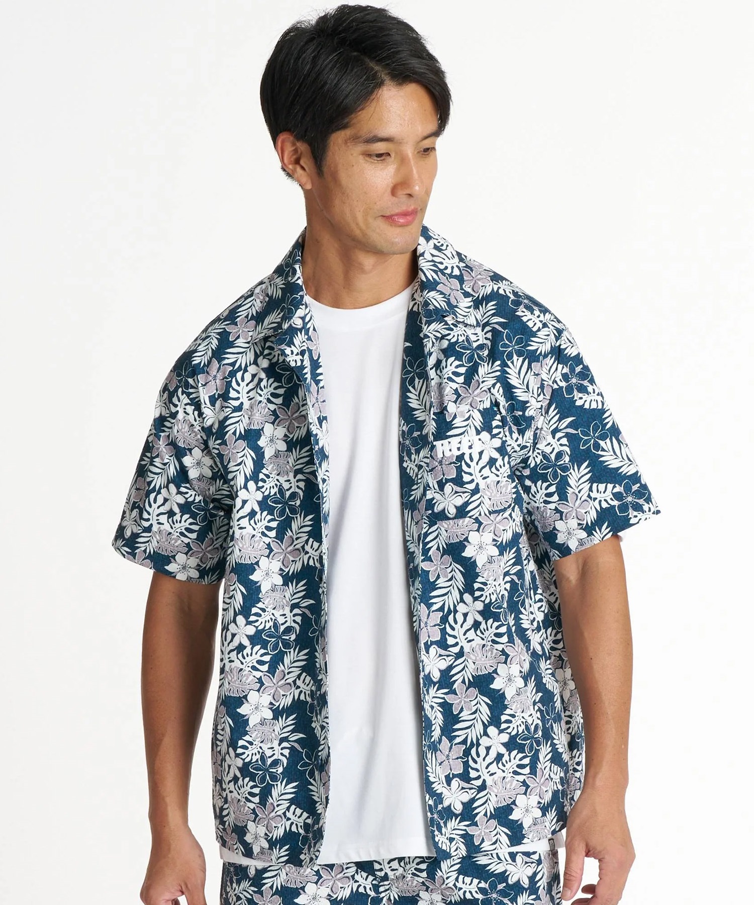 REEF リーフ 半袖 シャツ メンズ UVカット 抗菌防臭 ストレッチ 塩素対応 水陸両用 セットアップ対応 ELY262601T