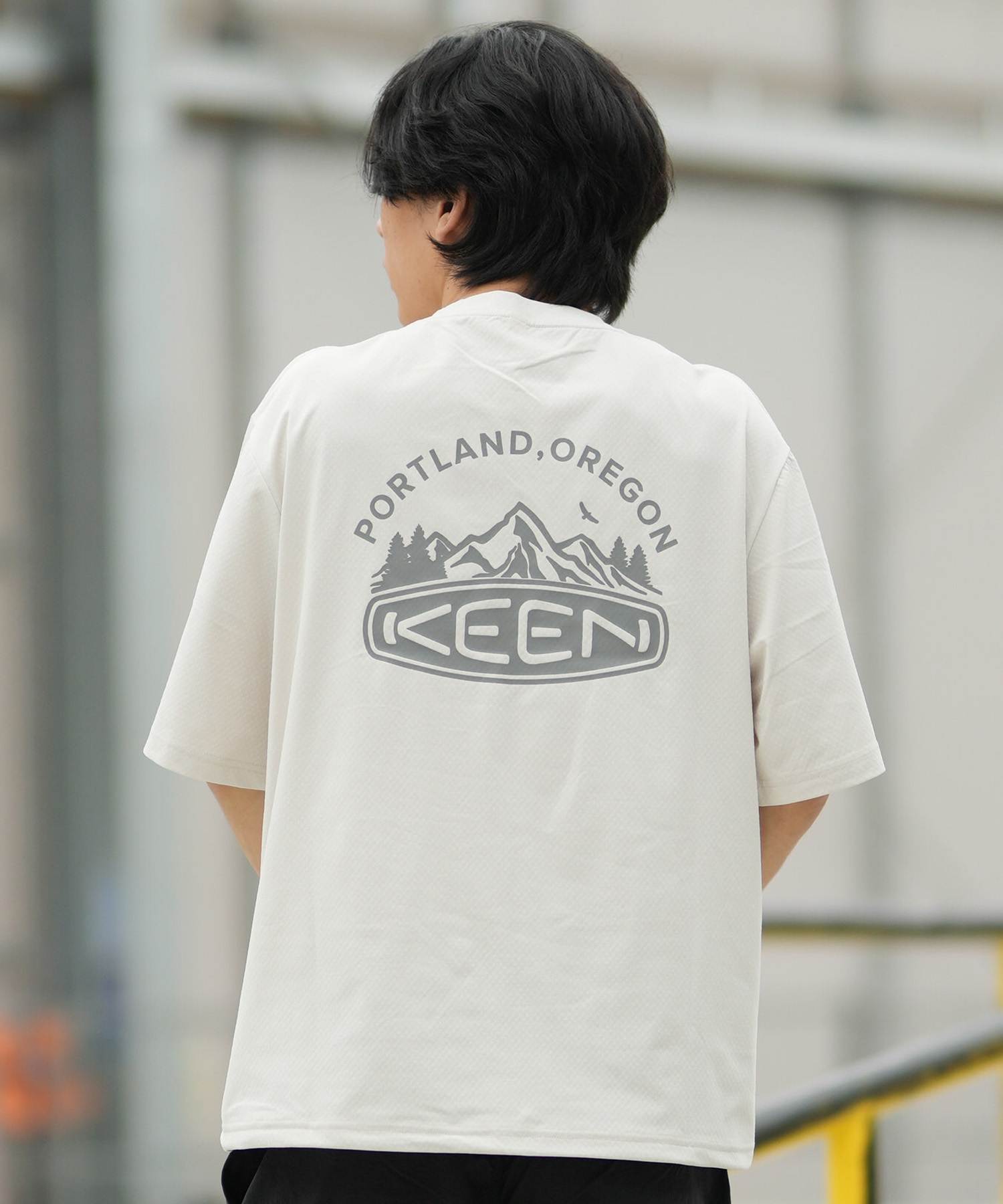 KEEN キーン 半袖 Tシャツ メンズ ロゴ バックプリント 裾ドローコード