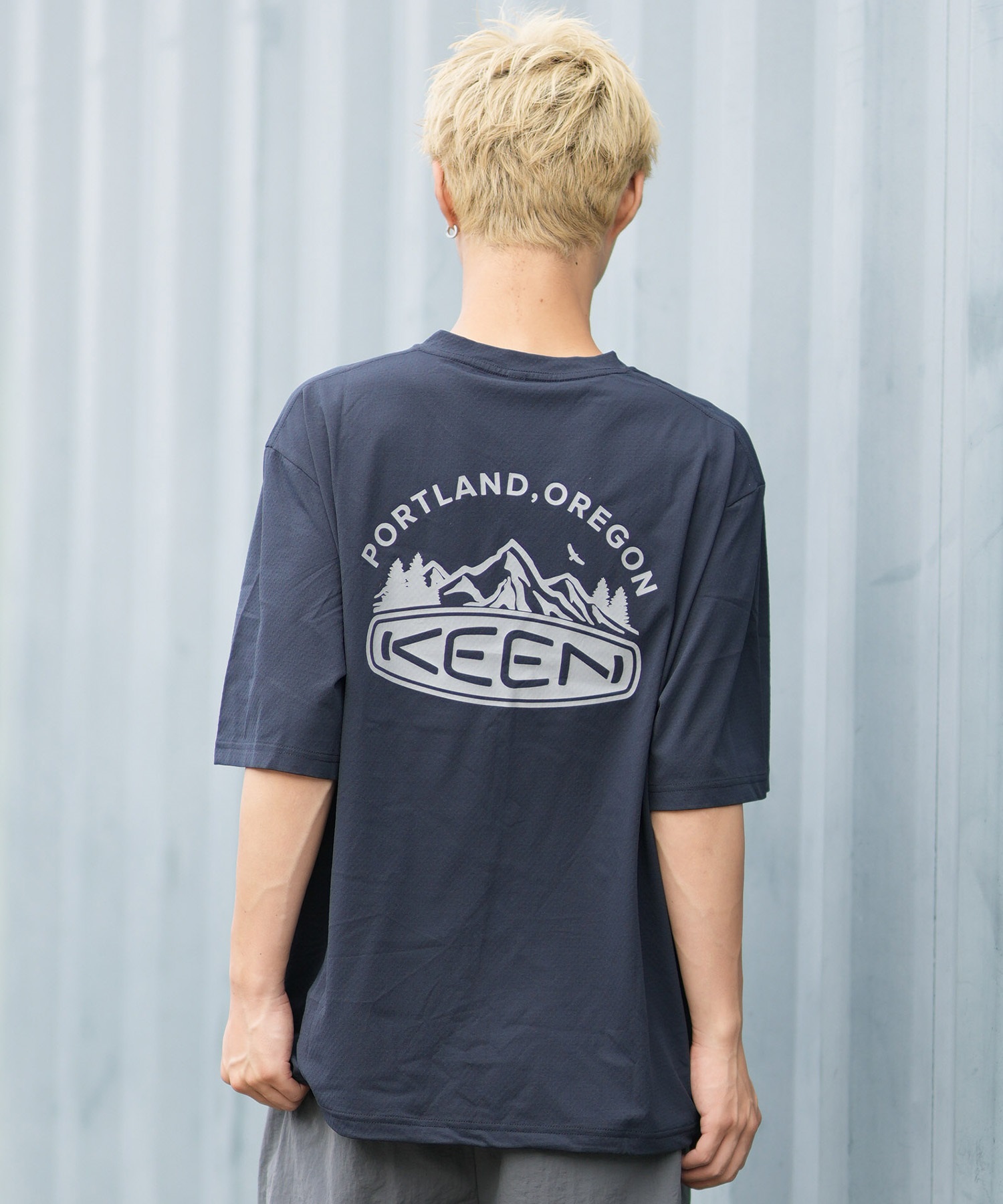 KEEN キーン 半袖 Tシャツ メンズ ロゴ バックプリント 裾ドローコード
