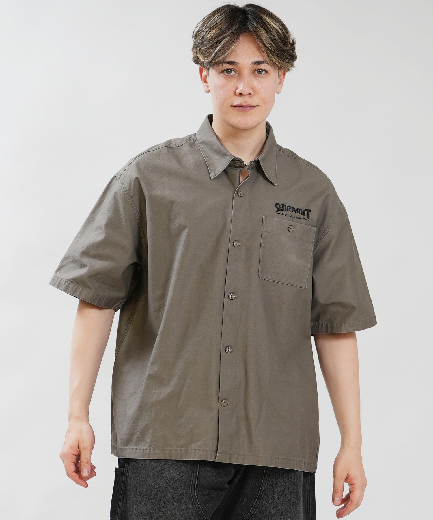 THRASHER スラッシャー 半袖 シャツ メンズ バックプリント 古着風 ヴィンテージ加工 262TH1SH090(GRY-M)