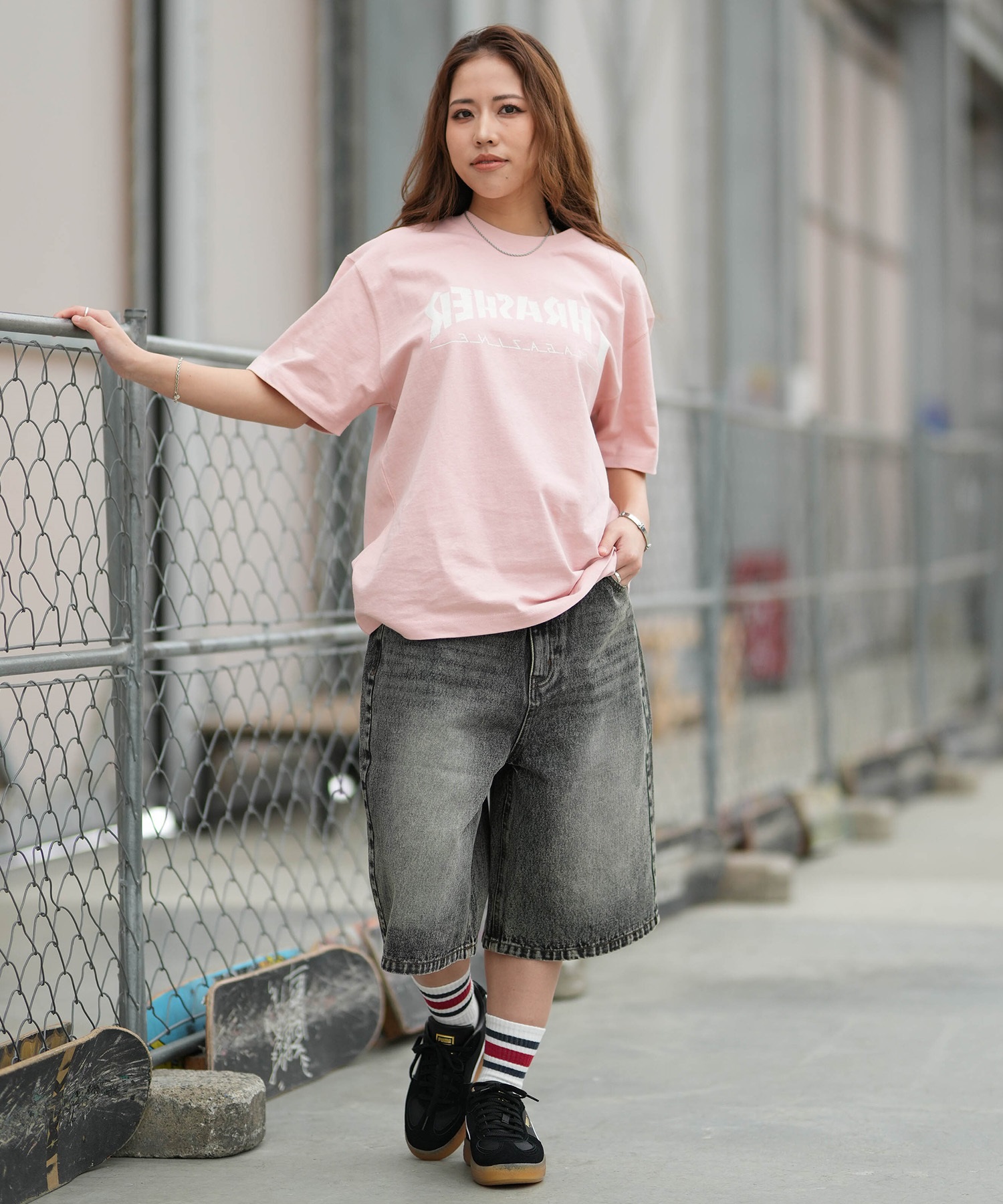 80sHanesボディーTHRASHER MAGAZINEスウェットハーフパンツ THRASHER スラッシャー ハーフパンツ レディース デニム Gパン