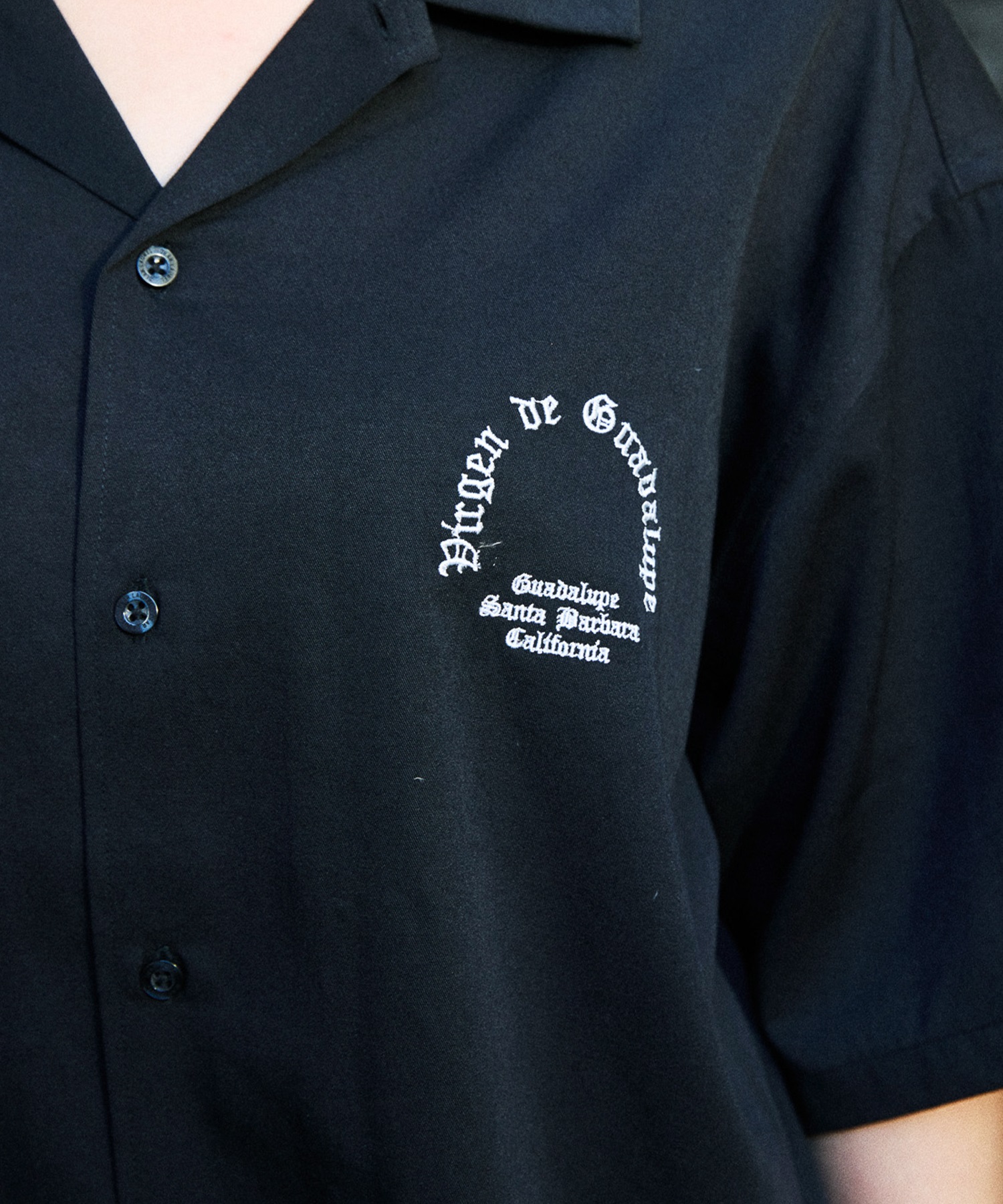 DEAR LAUREL ディアローレル 半袖 シャツ メンズ LETTER SOUL MARIA SHIRT DL26S-2404(BLK-M)