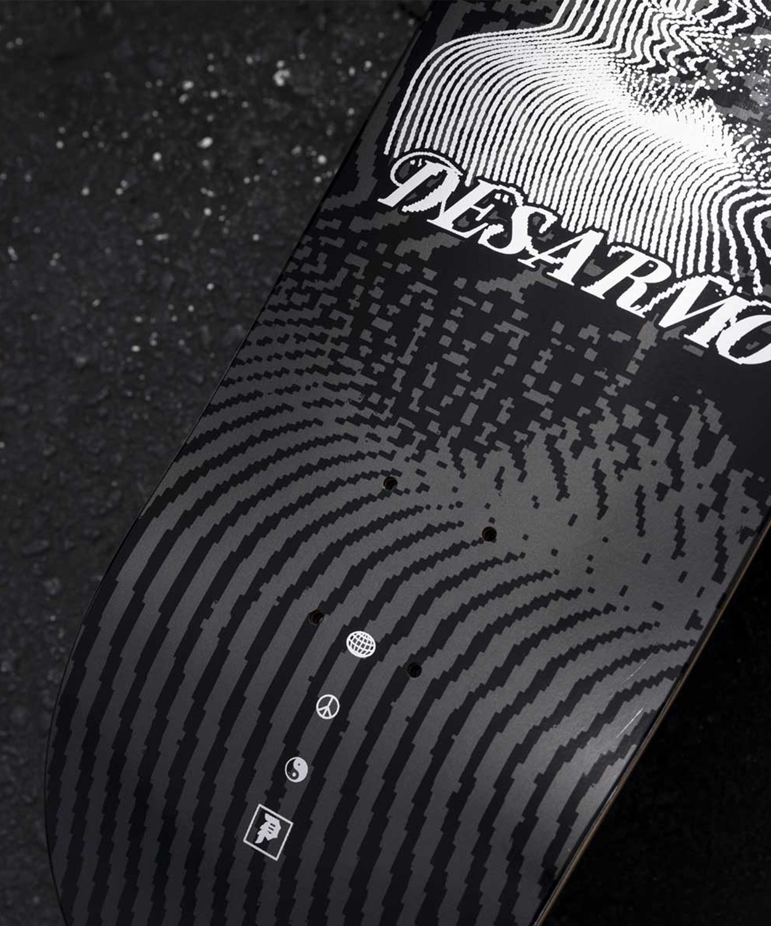 PRIMITIVE プリミティブ スケートボード デッキ 8.12inch DESARMO DATA