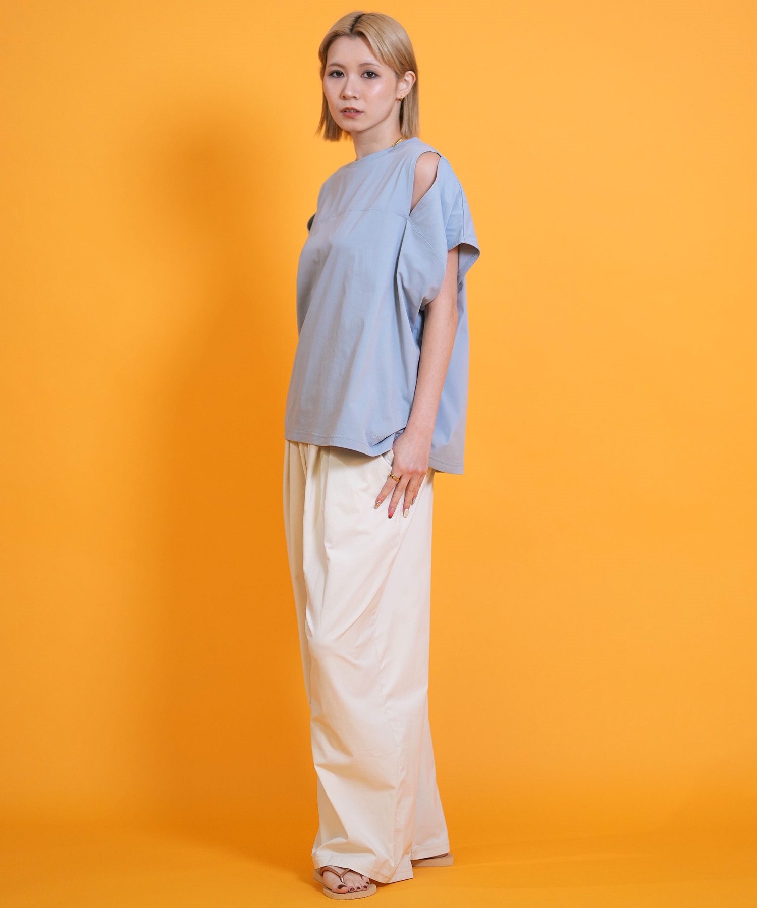Ungrid アングリッド 半袖 Tシャツ レディース ショルダースリット