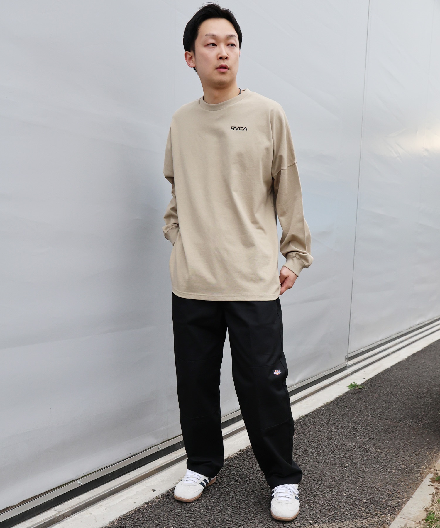 新品 大人気  RVCA ロングTシャツ ベージュ RVCA（ルーカ） tシャツ 「ムラサキスポーツ限定」RVCA/ルーカ ロンTee
