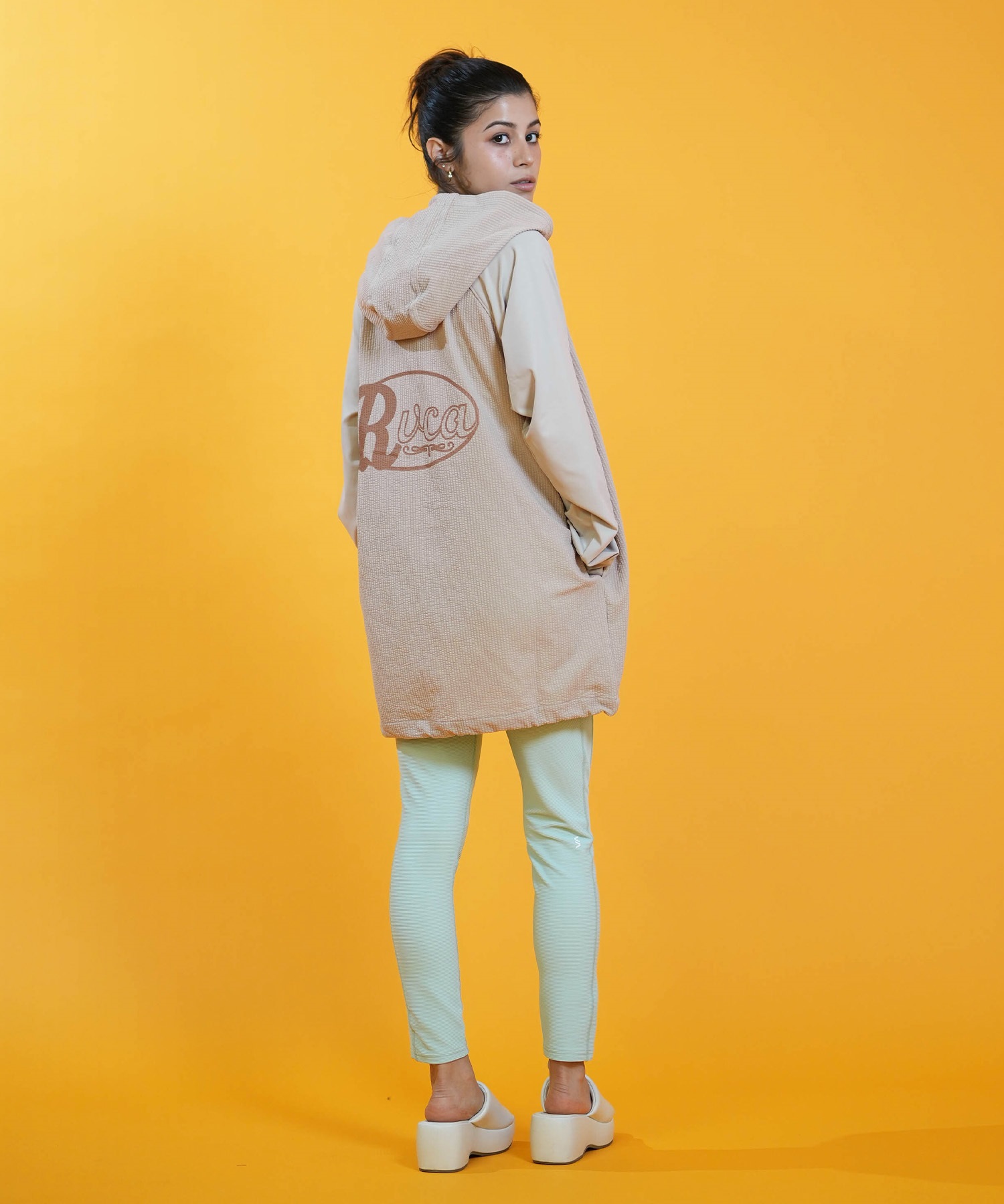 RVCA ルーカ 水着 ラッシュガード ジップアップ パーカー レディース
