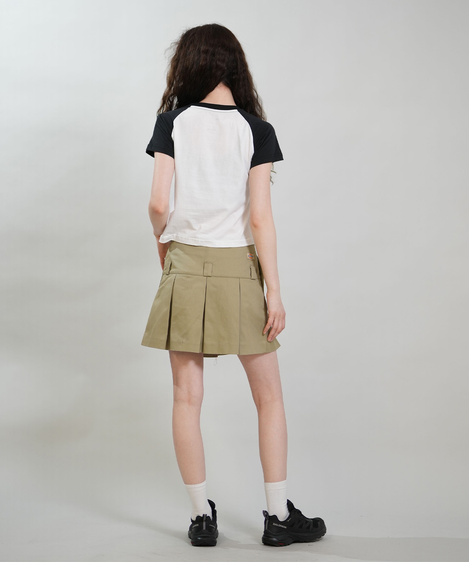 RVCA ルーカ 半袖 Tシャツ レディース クロップド丈 ショート丈 ROAM RAGLAN CROPPED BABY TEE BG043204(BLK-S)