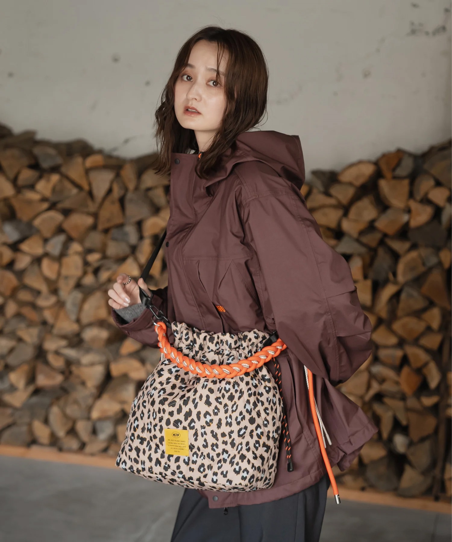 KiU キウ トートバッグ 13L 2way ハンドバッグ ショルダーバッグ 撥水