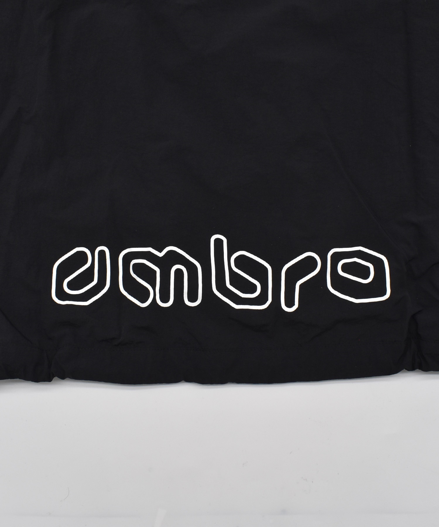 【予約商品 5月上旬より順次発送】UMBRO アンブロ × ALAN SHIRAHAMA トラックジャケット UM26SSAL-BZ01(BLACK-M)