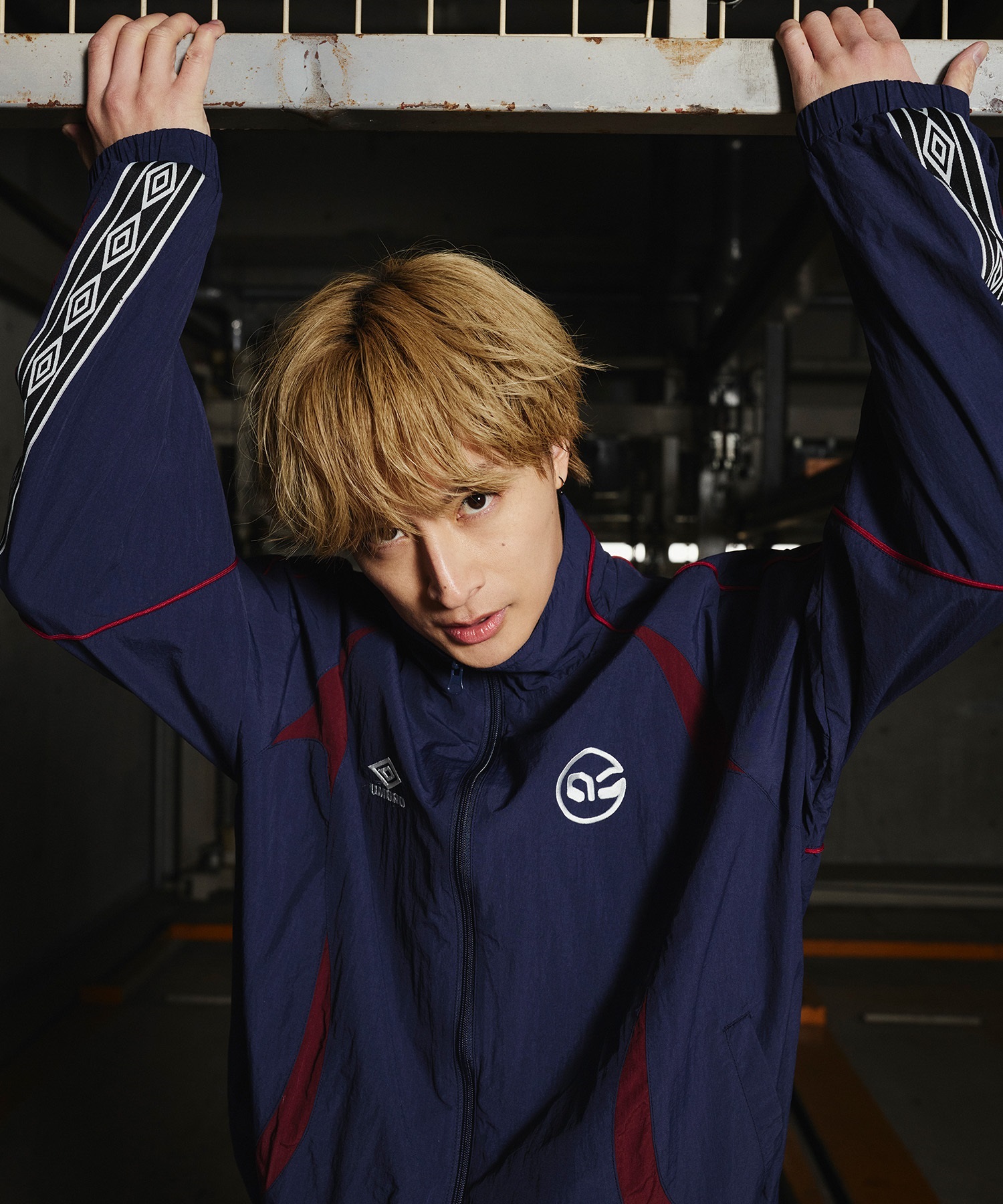 【予約商品 5月上旬より順次発送】UMBRO アンブロ × ALAN SHIRAHAMA トラックジャケット UM26SSAL-BZ01(BLACK-M)