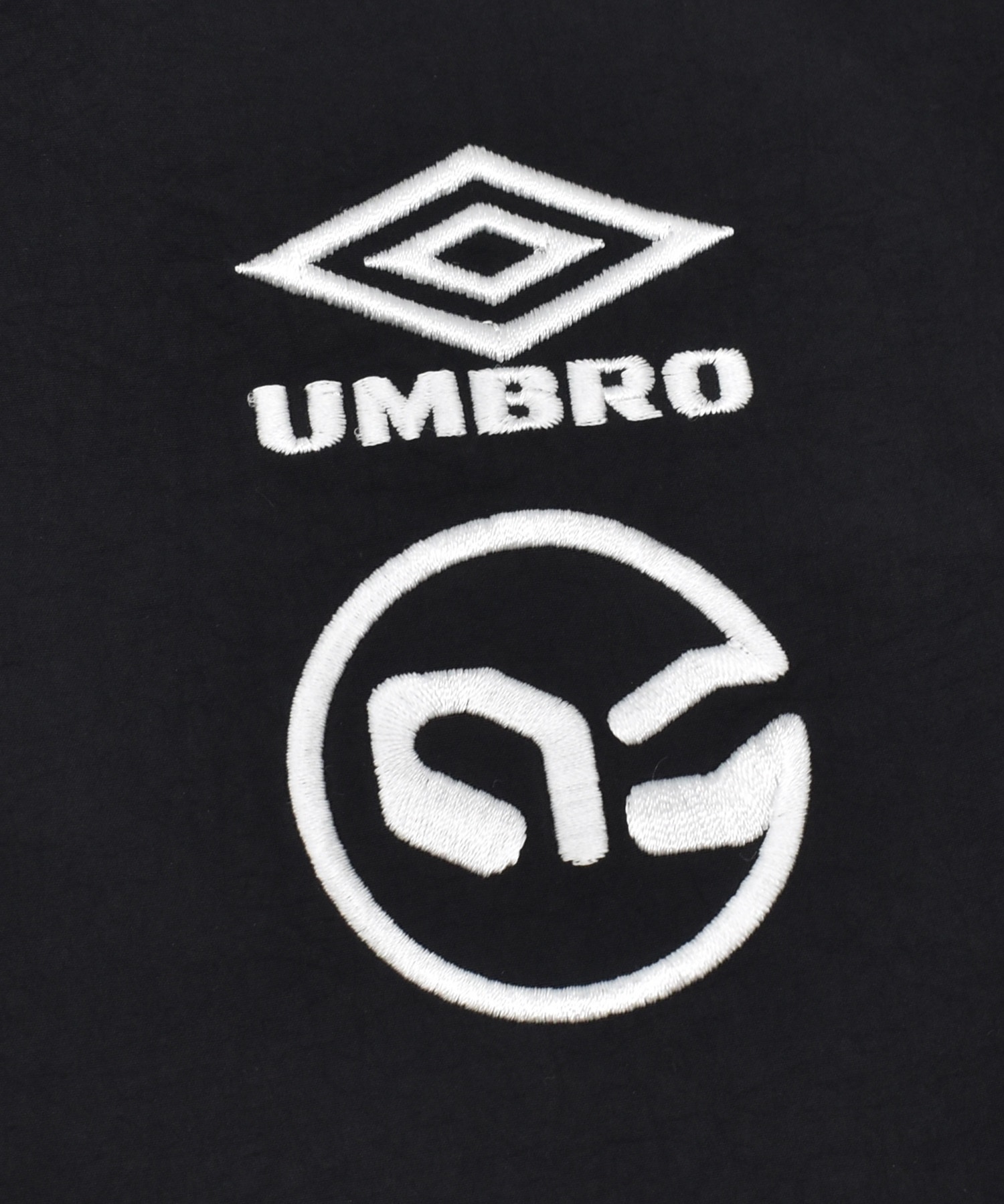 【予約商品 5月上旬より順次発送】UMBRO アンブロ × ALAN SHIRAHAMA ピステ UM26SSAL-TP02(BLACK-M)