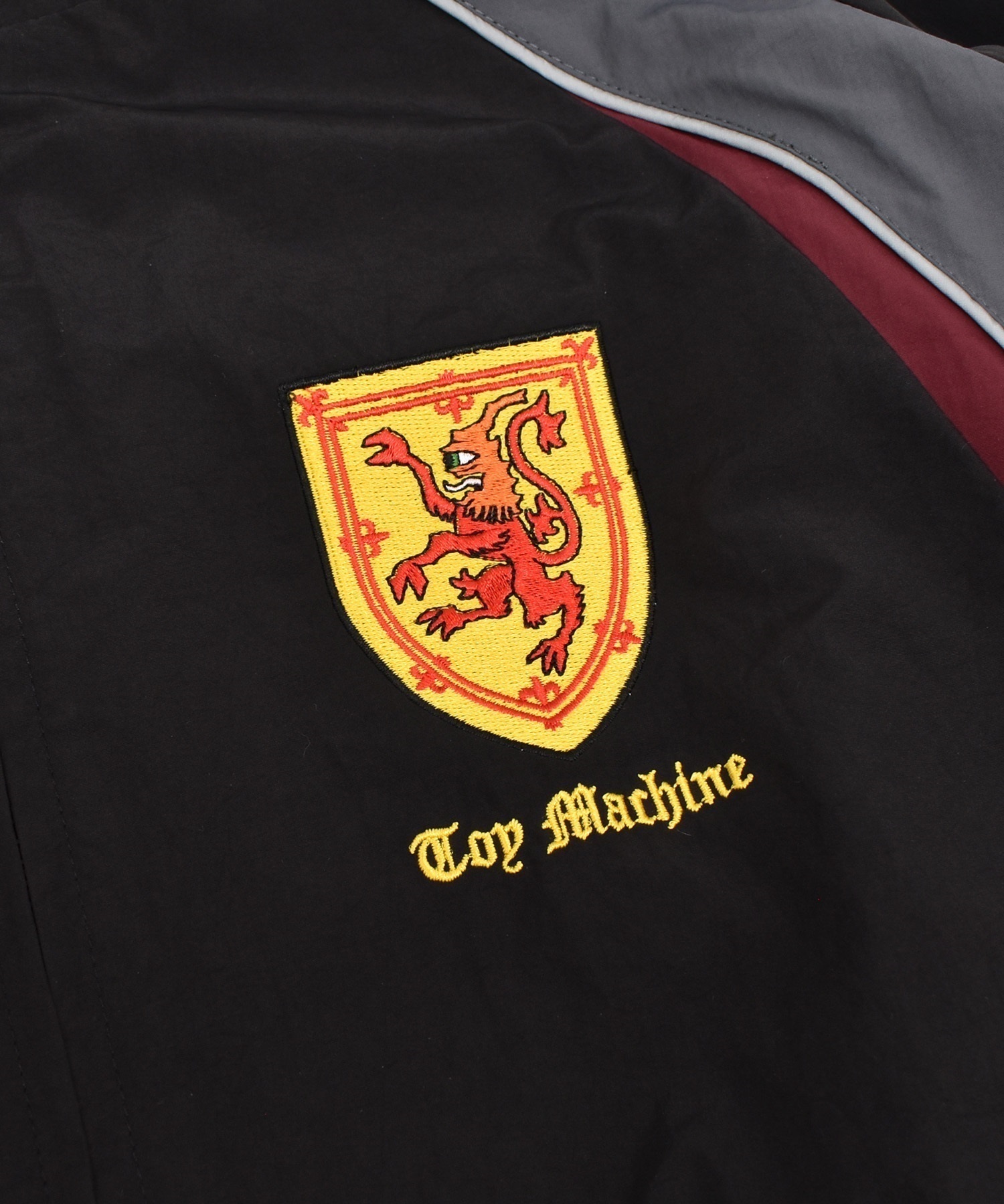【予約販売】UMBRO アンブロ × TOY MACHINE トイマシーン コラボ トラックジャケット メンズ セットアップ対応 MD3726FWMSJK02 ムラサキスポーツ限定(BLACK-S)