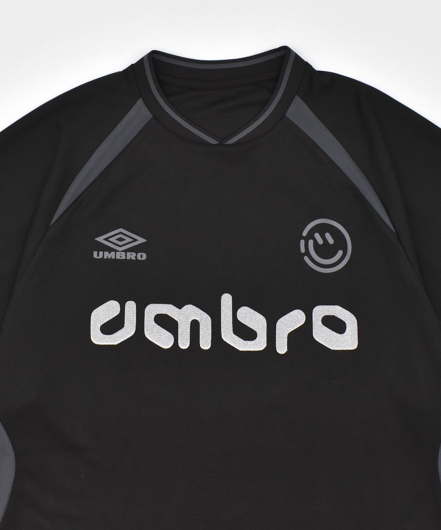 【予約商品 5月上旬より順次発送】UMBRO アンブロ × ALAN SHIRAHAMA ゲームシャツ 半袖 Tシャツ UM26SSAL-GS01(BLACK-M)