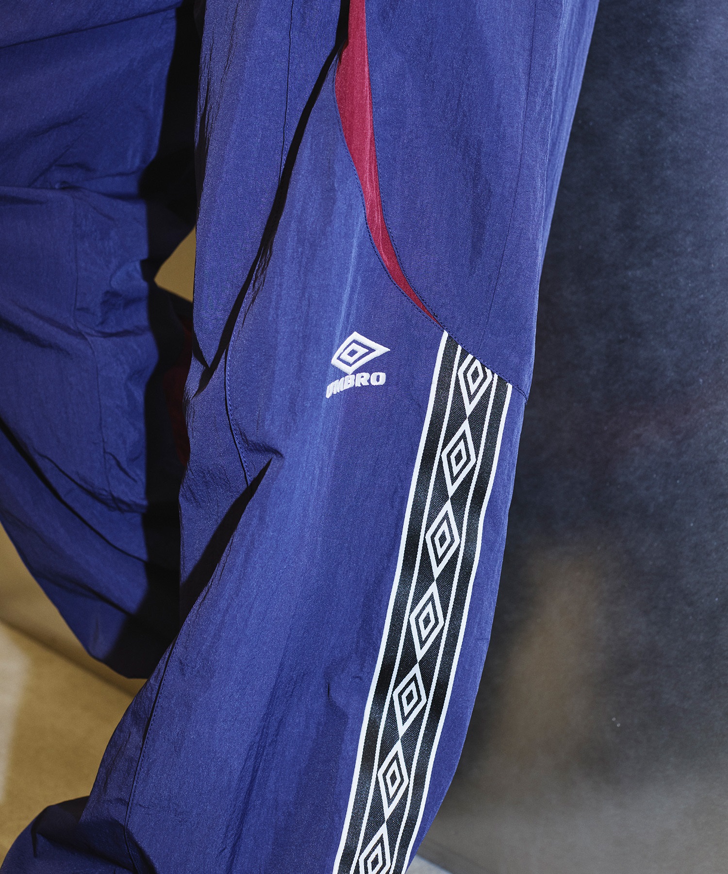 【予約商品 5月上旬より順次発送】UMBRO アンブロ × ALAN SHIRAHAMA トラックパンツ UM26SSAL-PT01(BLACK-M)