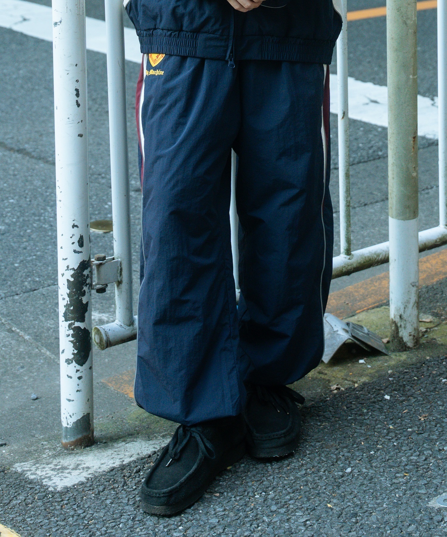 【予約販売】UMBRO アンブロ × TOY MACHINE トイマシーン コラボ トラックパンツ メンズ セットアップ対応 MD3726FWMSPT02 ムラサキスポーツ限定(BLACK-S)