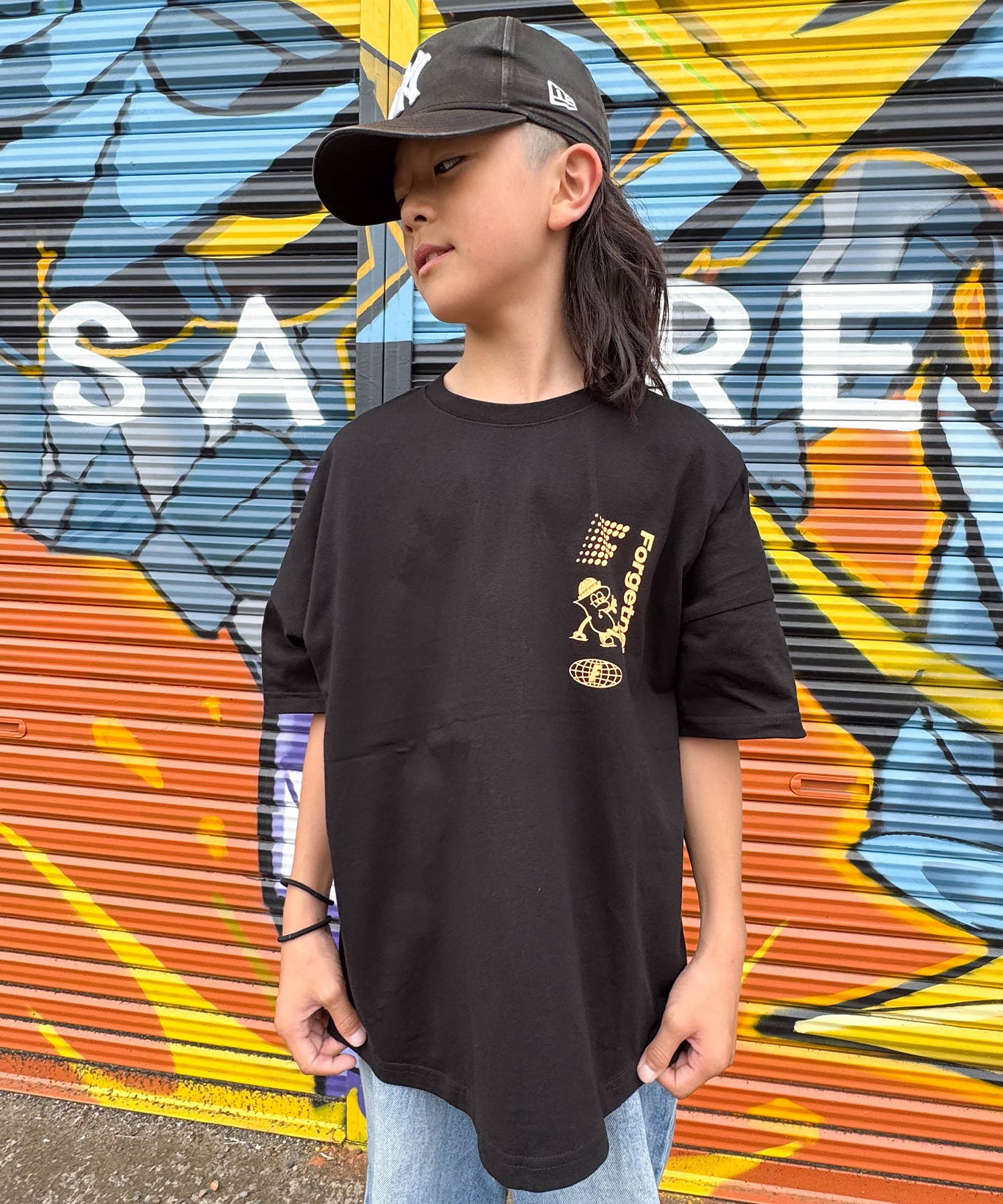 FORGET NEVER フォーゲットネバー 半袖 Tシャツ キッズ ジュニア 子供 グラフィックTシャツ 263OO3ST942FN ムラサキスポーツ限定(BLK-130cm)