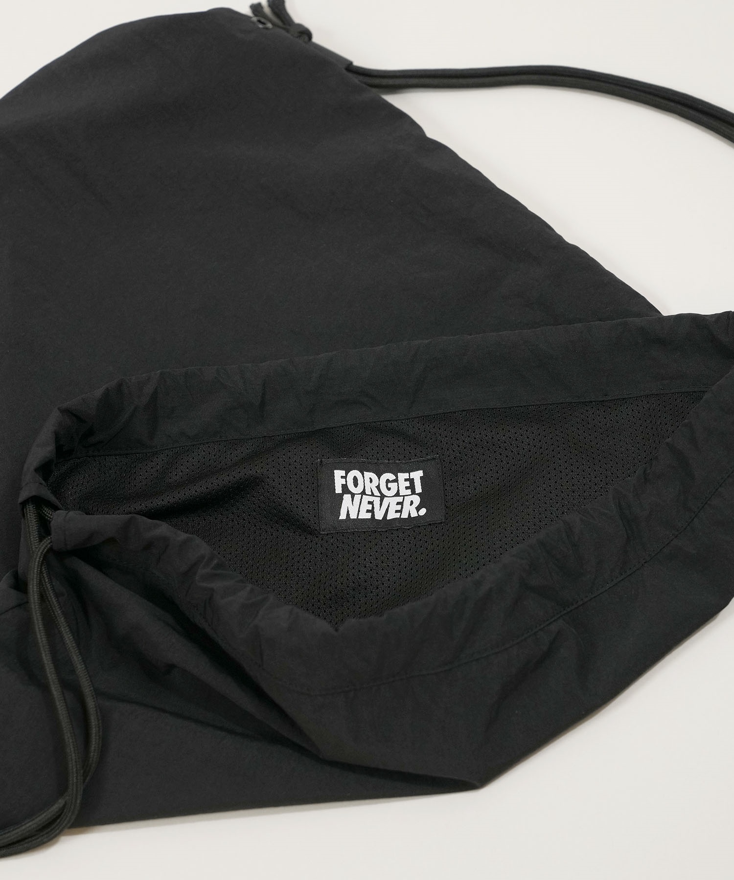 FORGET NEVER フォーゲットネバー ナップサック リュック キッズ 子供 264OO4BG130FN(BLK-1-FREE)