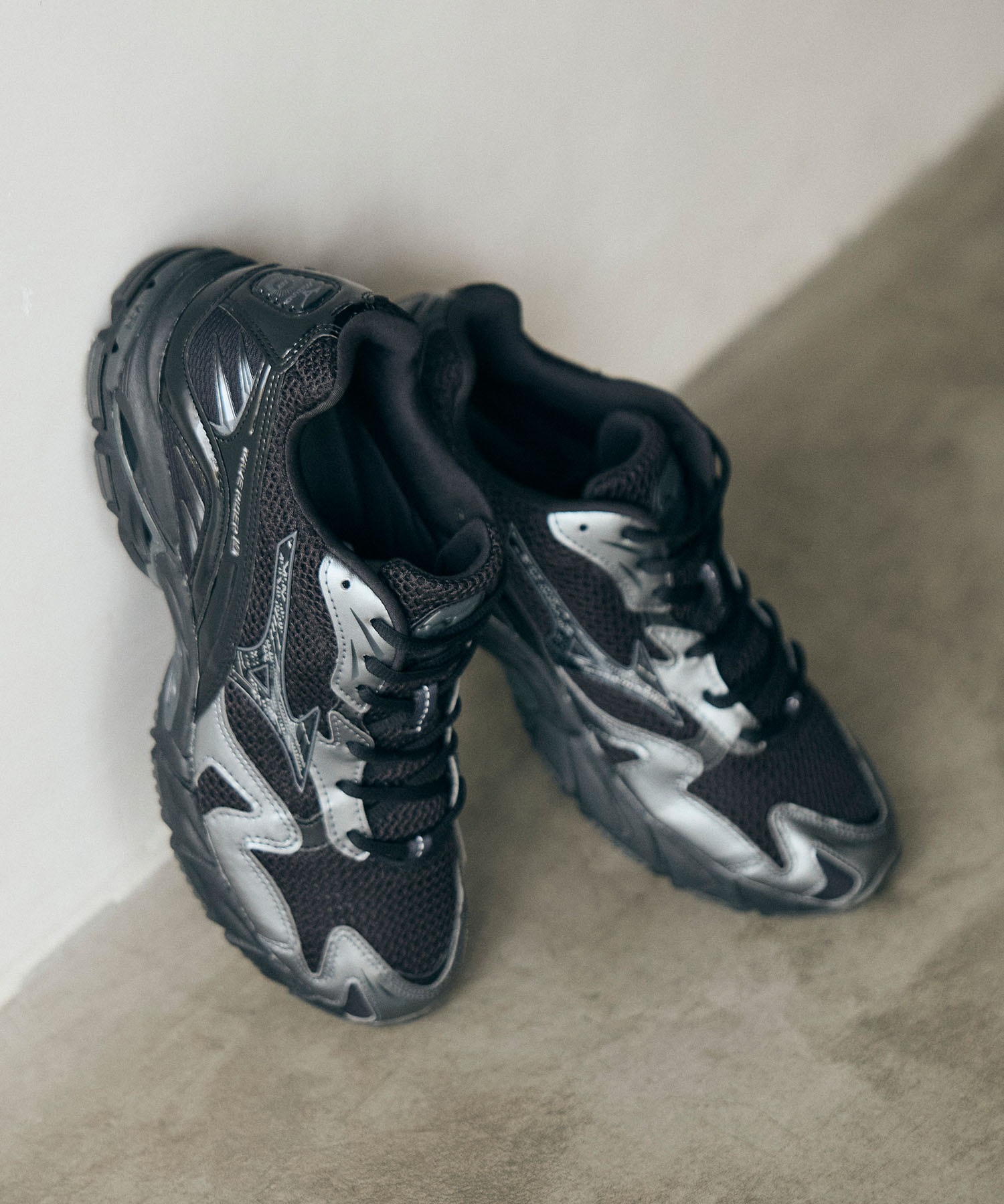 MIZUNO ミズノ スニーカー メンズ レディース WAVE RIDER 10 ウェーブ
