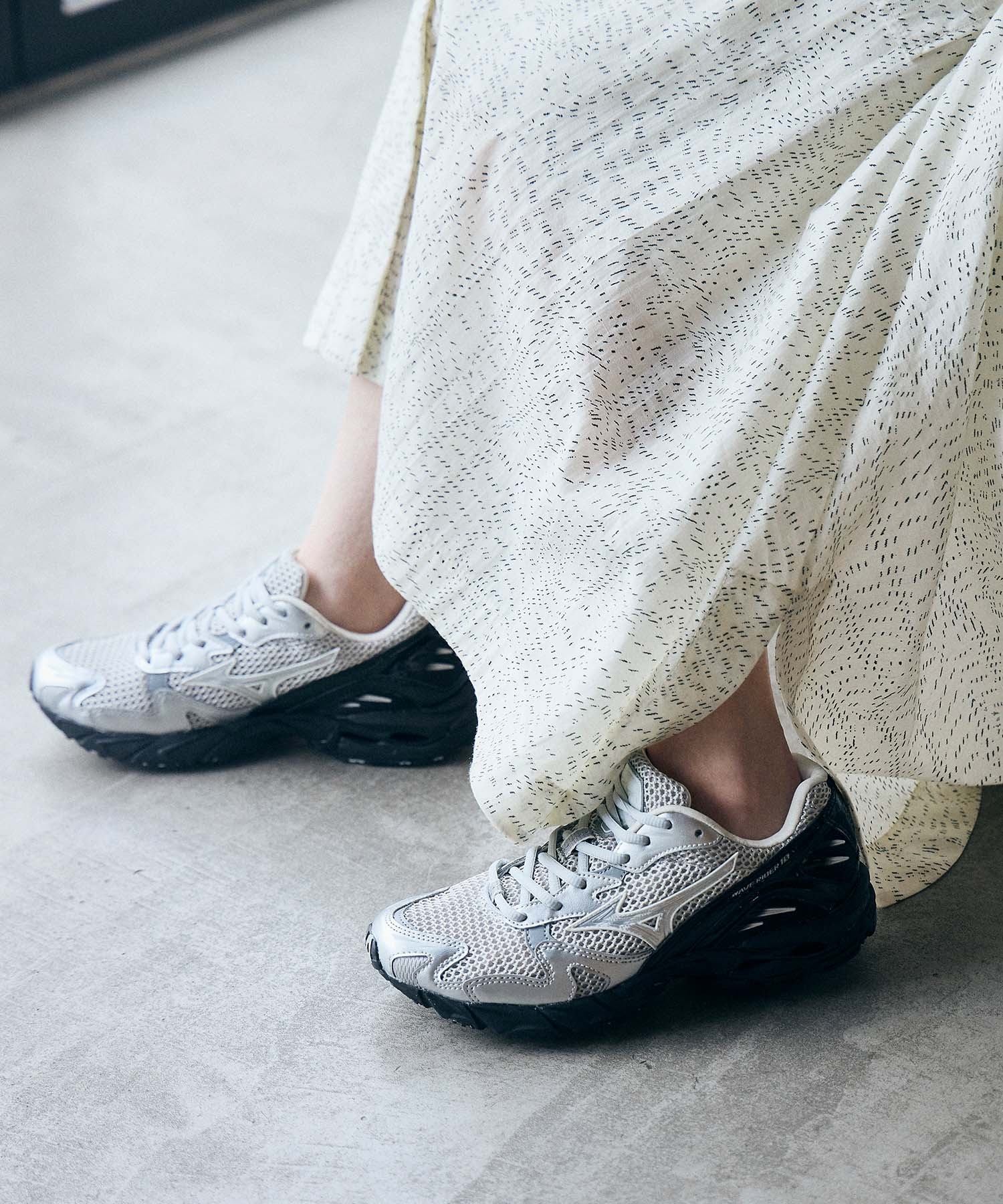 MIZUNO ミズノ メンズ レディース WAVE RIDER 10 ウェーブ ライダー