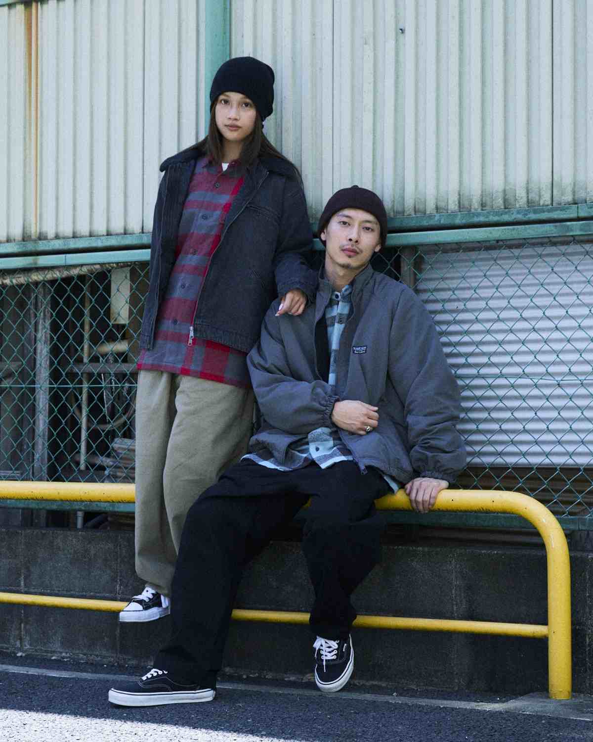 DEAR LAUREL 26FW LOOK 08 - チェックネルシャツ(DL26F-2602)・2WAYジャケット(DL26F-0106)・チノパンツ(DL26F-3108)
