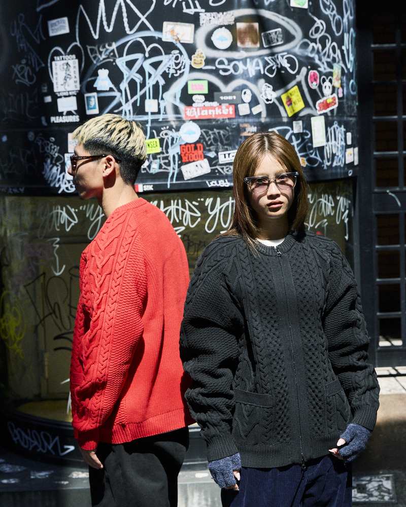 DEAR LAUREL 26FW LOOK 16 - アランジップセーター(DL26F-1303)・スラックス(DL26F-3105)