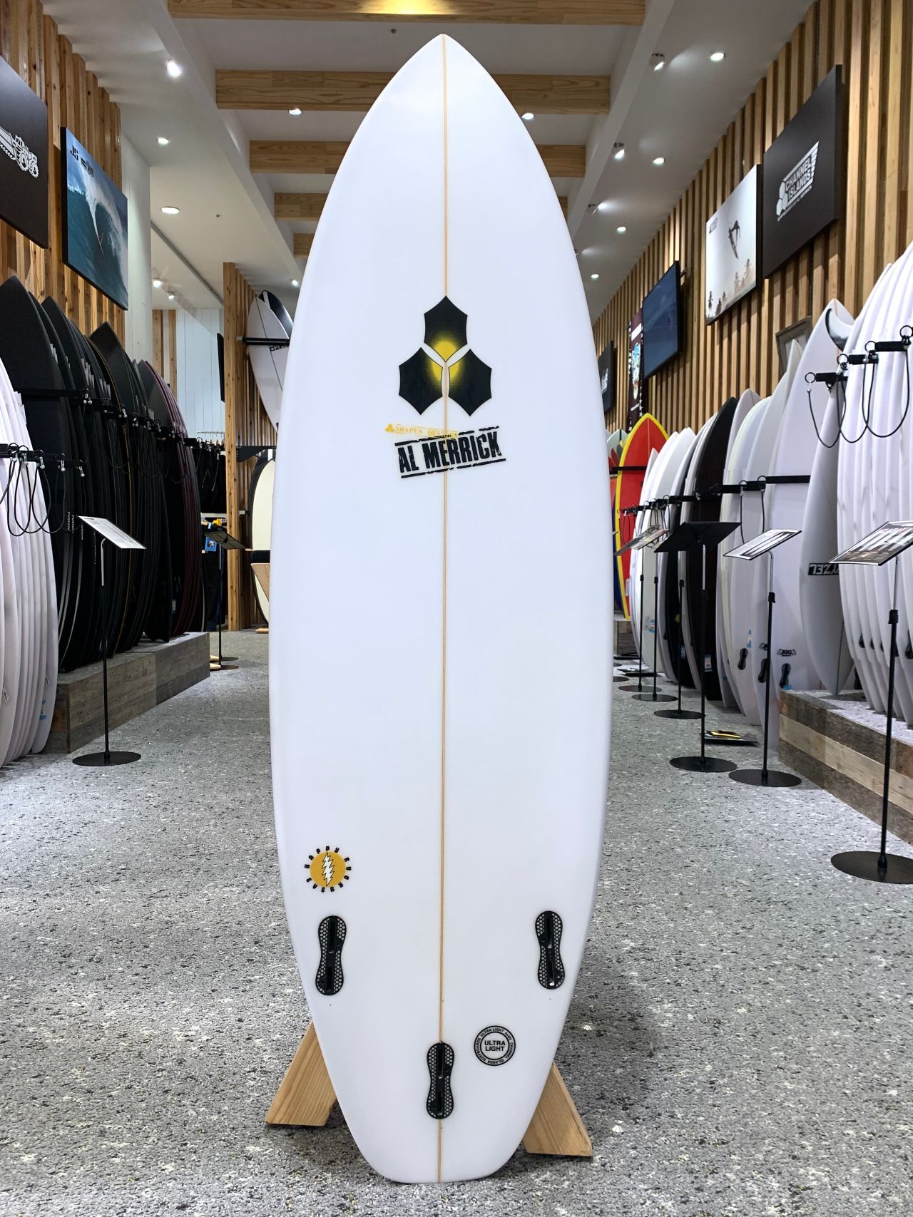 15624967ad18c4372c92168cdf15e5c7 - SHOP NEWS | ムラサキスポーツオンラインストア 通販