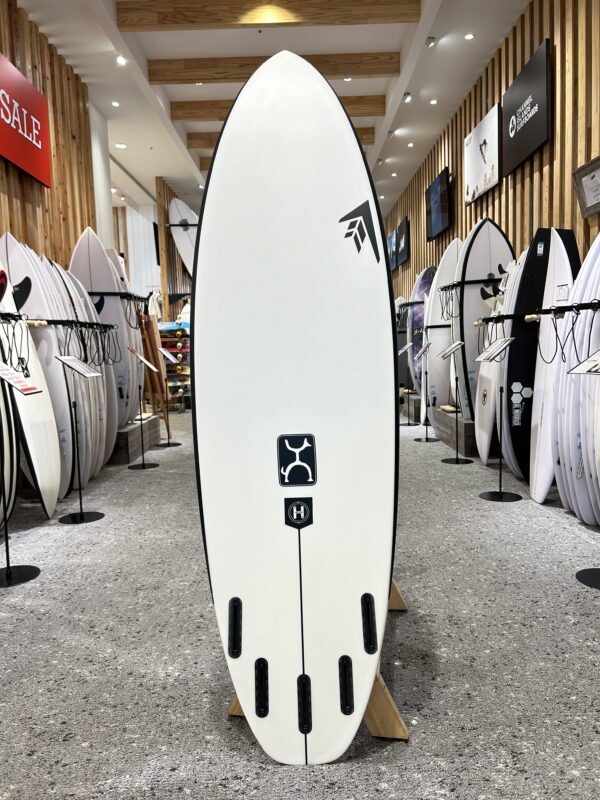 GROOVEボトム-600x800 - SHOP NEWS | ムラサキスポーツオンラインストア 通販