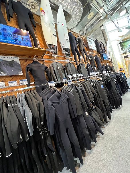 MinatoMiraiWetsuits3 - SHOP NEWS | ムラサキスポーツオンラインストア 通販