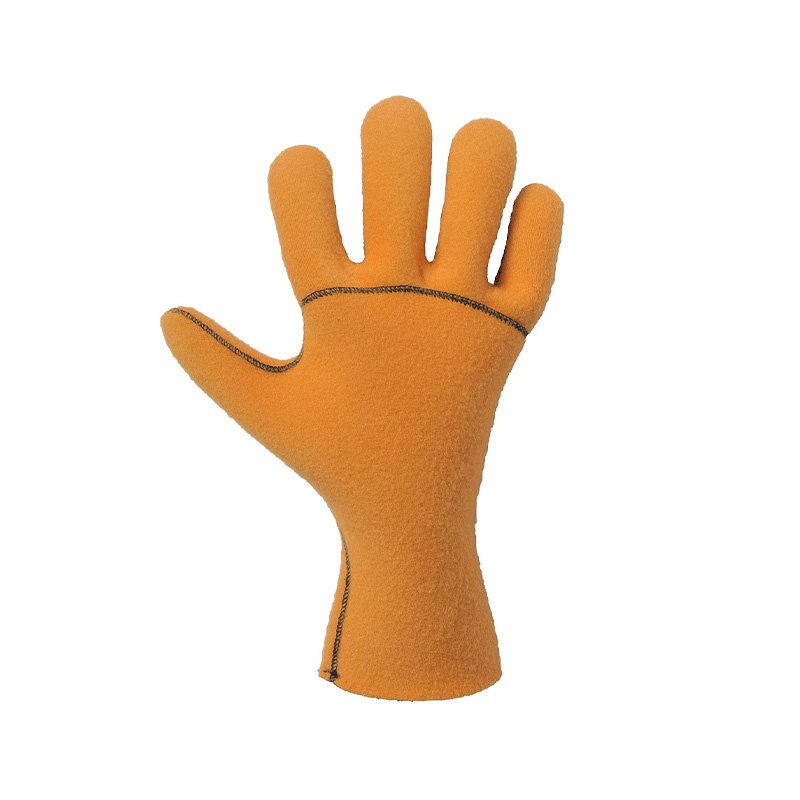 サーフグローブ】2025-2026年モデル20％オフSALEスタート！！湘南鵠沼