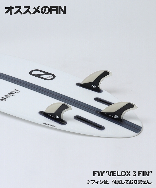 s-DRK_5 - SHOP NEWS | ムラサキスポーツオンラインストア 通販 White surfboard with three black-cream fins mounted in a thruster setup; Japanese text reads 'おすすめのFIN' and model 'FW VELOX 3 FIN'; fins not included as noted.