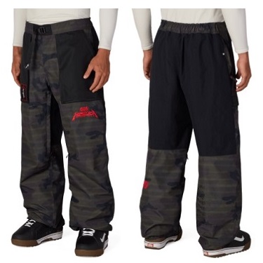 METALLICA ONE SHELL PT - SHOP NEWS | ムラサキスポーツオンラインストア 通販 Two people wear loose-fitting cargo pants: left in camouflage with patches, right in solid black with camo cuffs (front view).