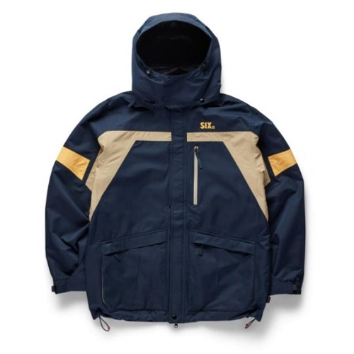 SIX20 - SHOP NEWS | ムラサキスポーツオンラインストア 通販 Navy waterproof jacket with tan panel accents, hood, front zipper, and multiple pockets.